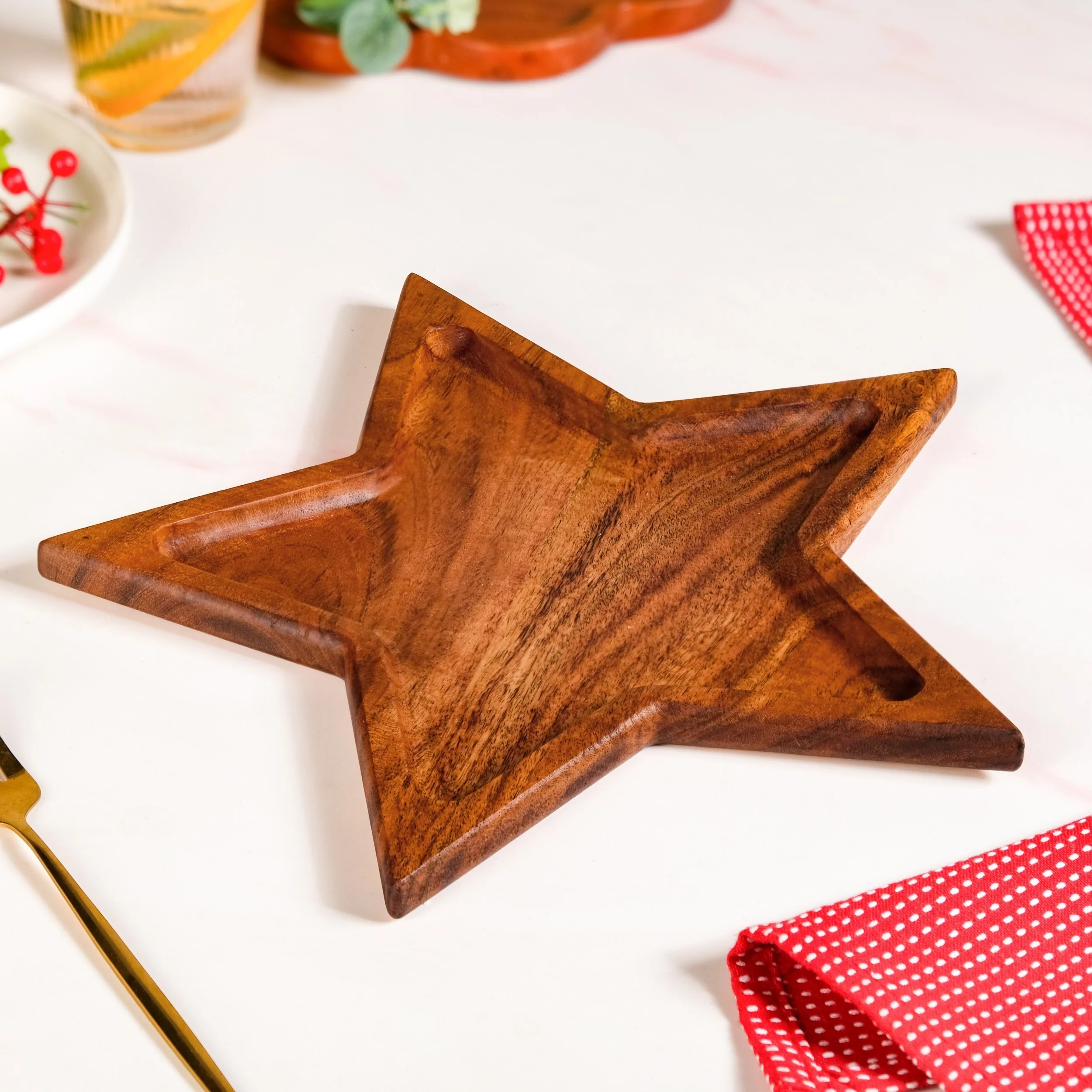 Acacia Wood Star Serving Platter 31x27cm - Image 2
