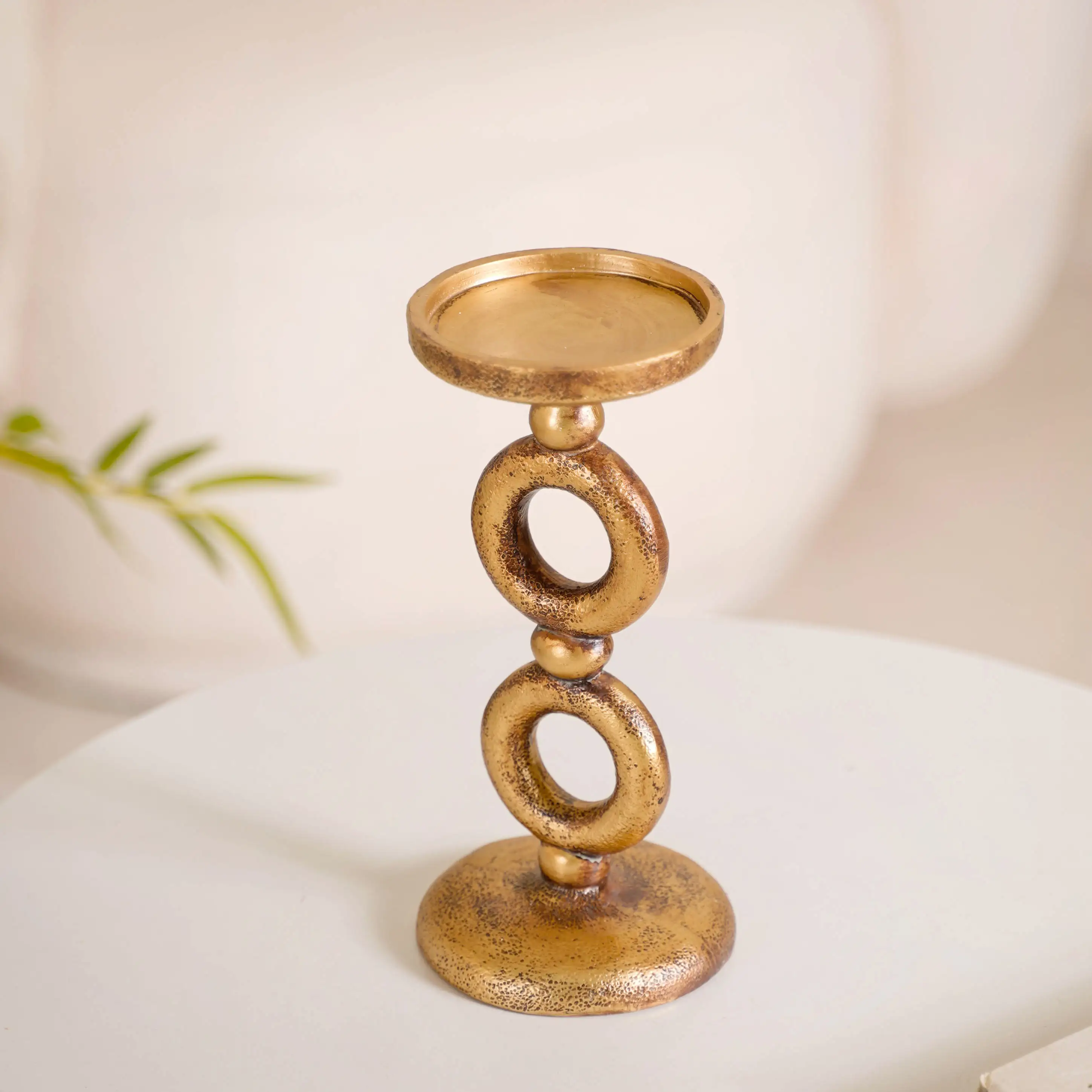 Antique Finish Rings Candle Stand Gold - Image 4