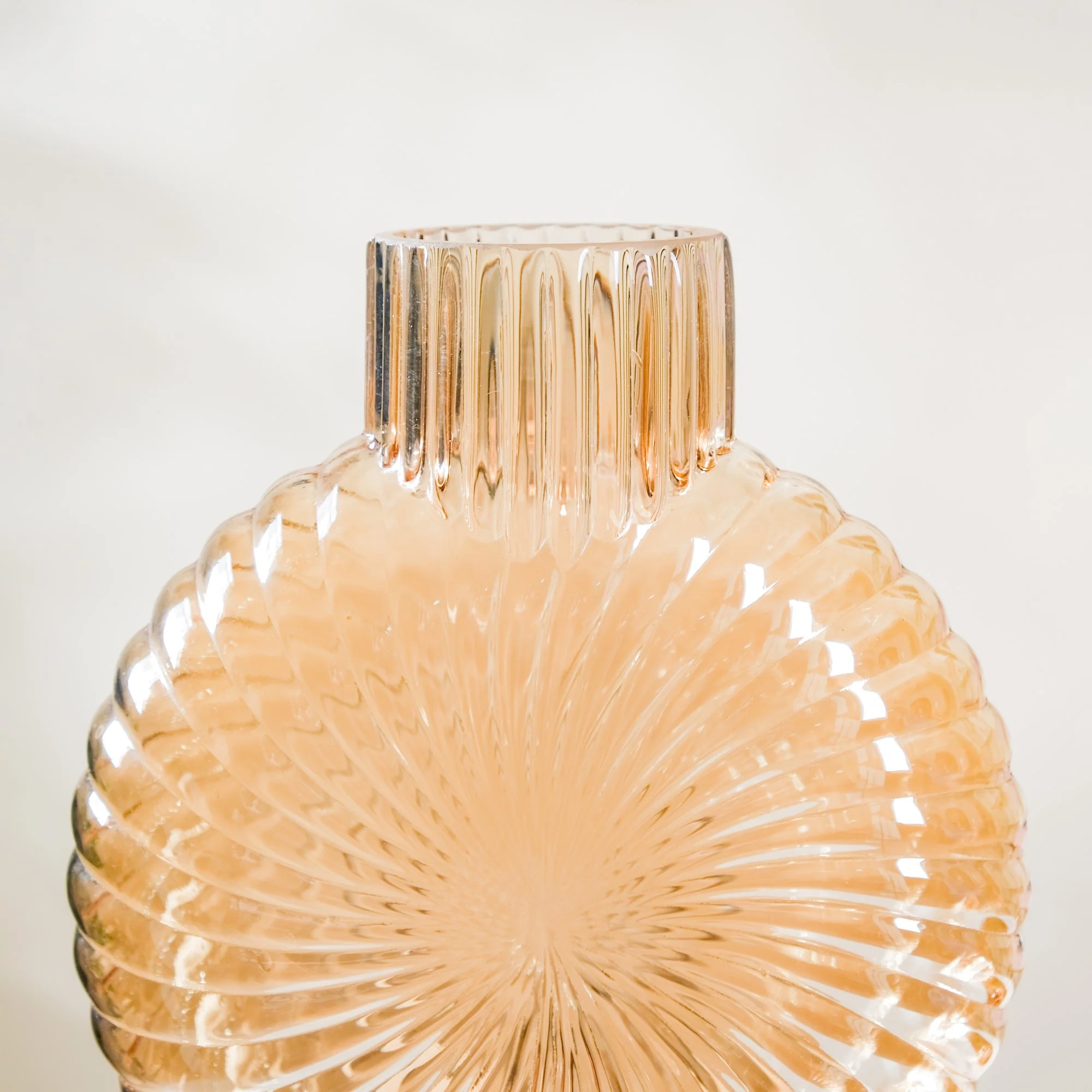 Armadillo Glass Vase Amber Large - Image 8