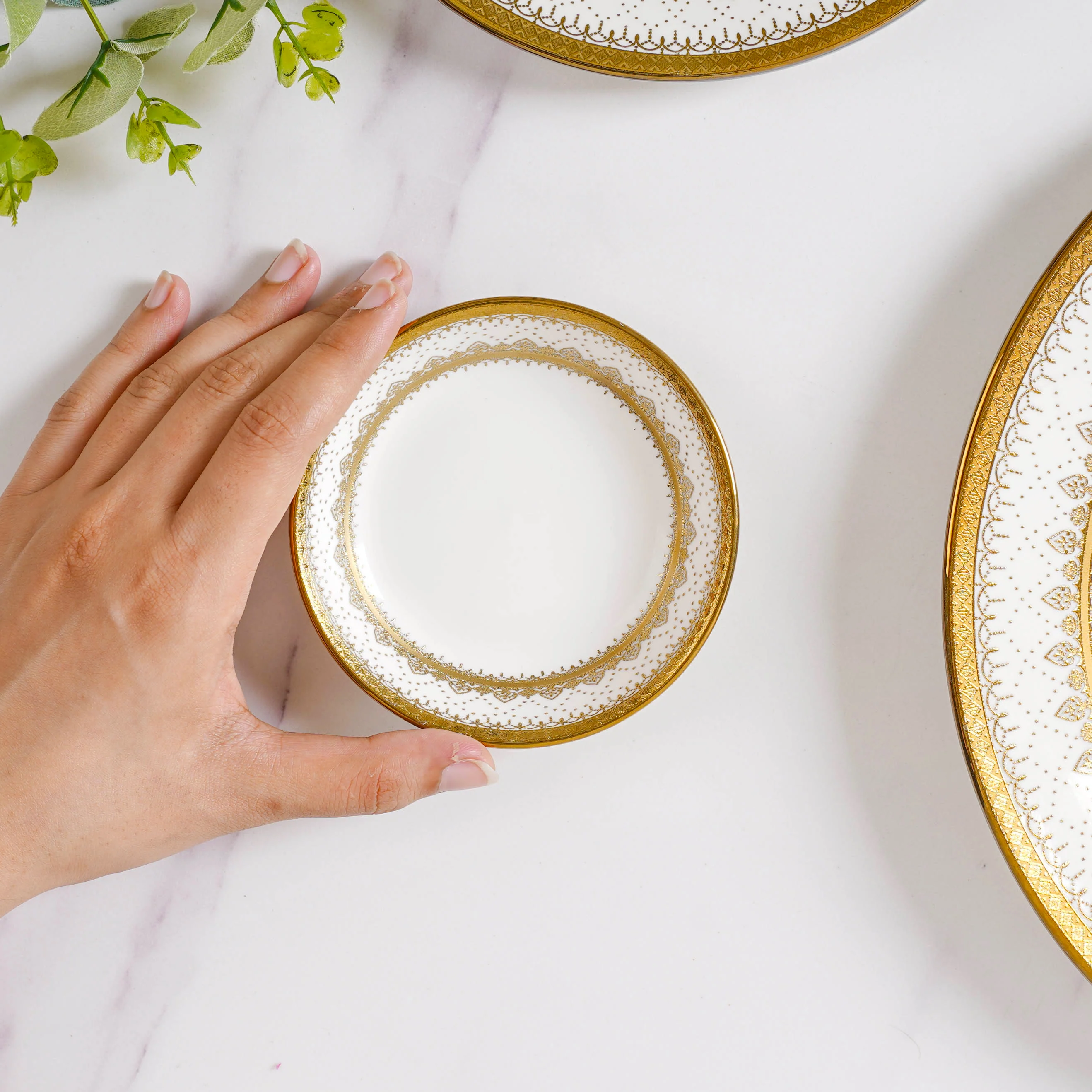 Aurelea Festive 27 Piece Dinner Set For 6 - Image 13
