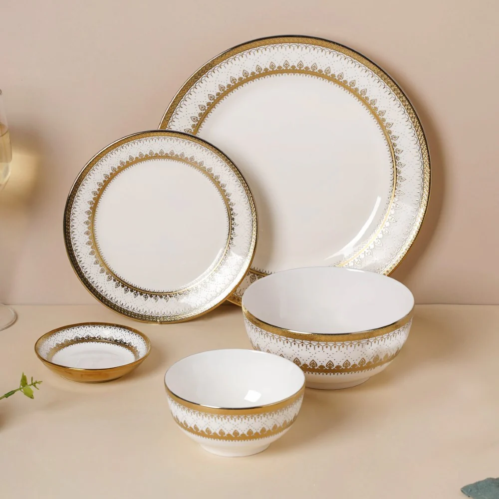 Aurelea Festive 27 Piece Dinner Set For 6 - Image 3
