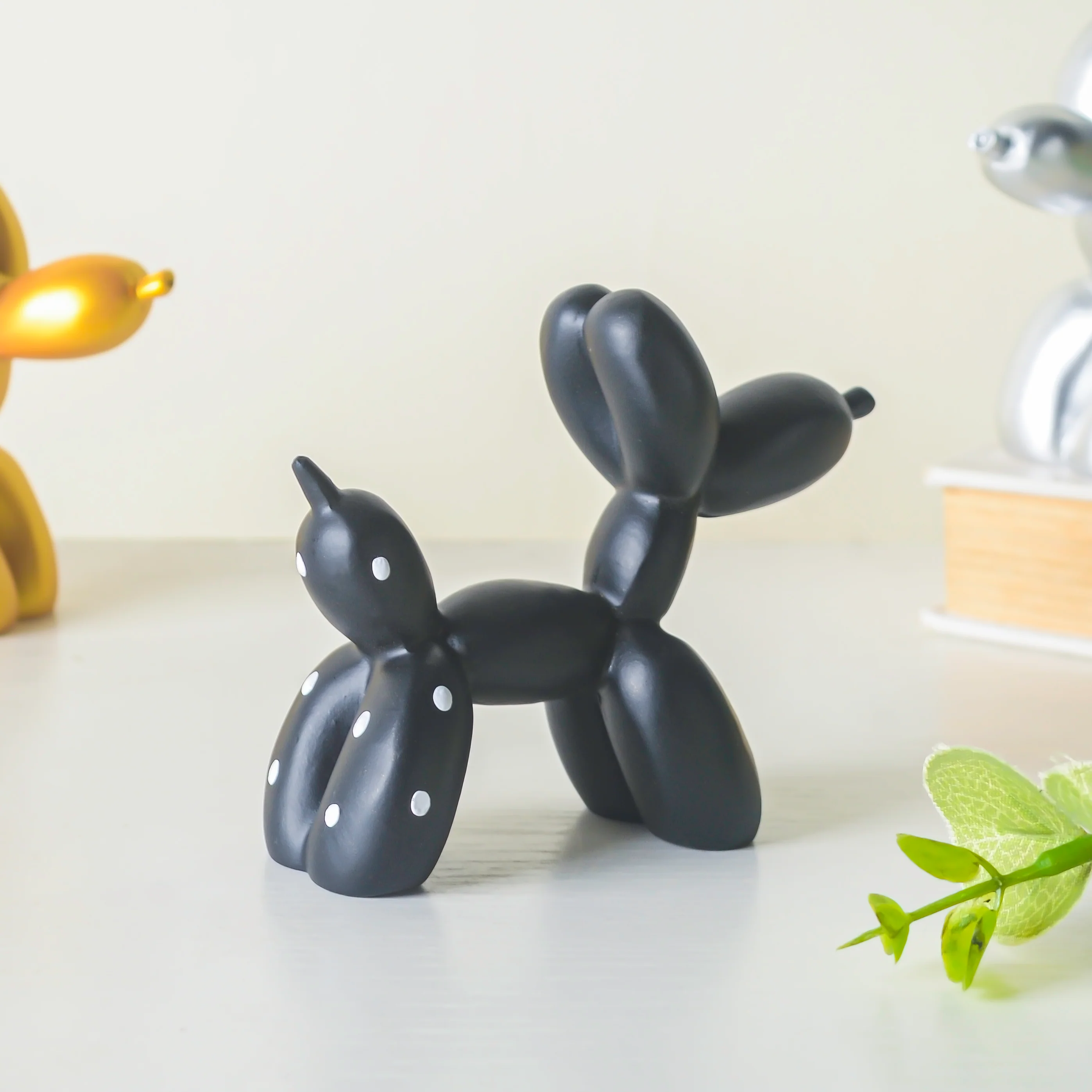 Balloon Dog Resin Mini Showpiece Black - Image 5