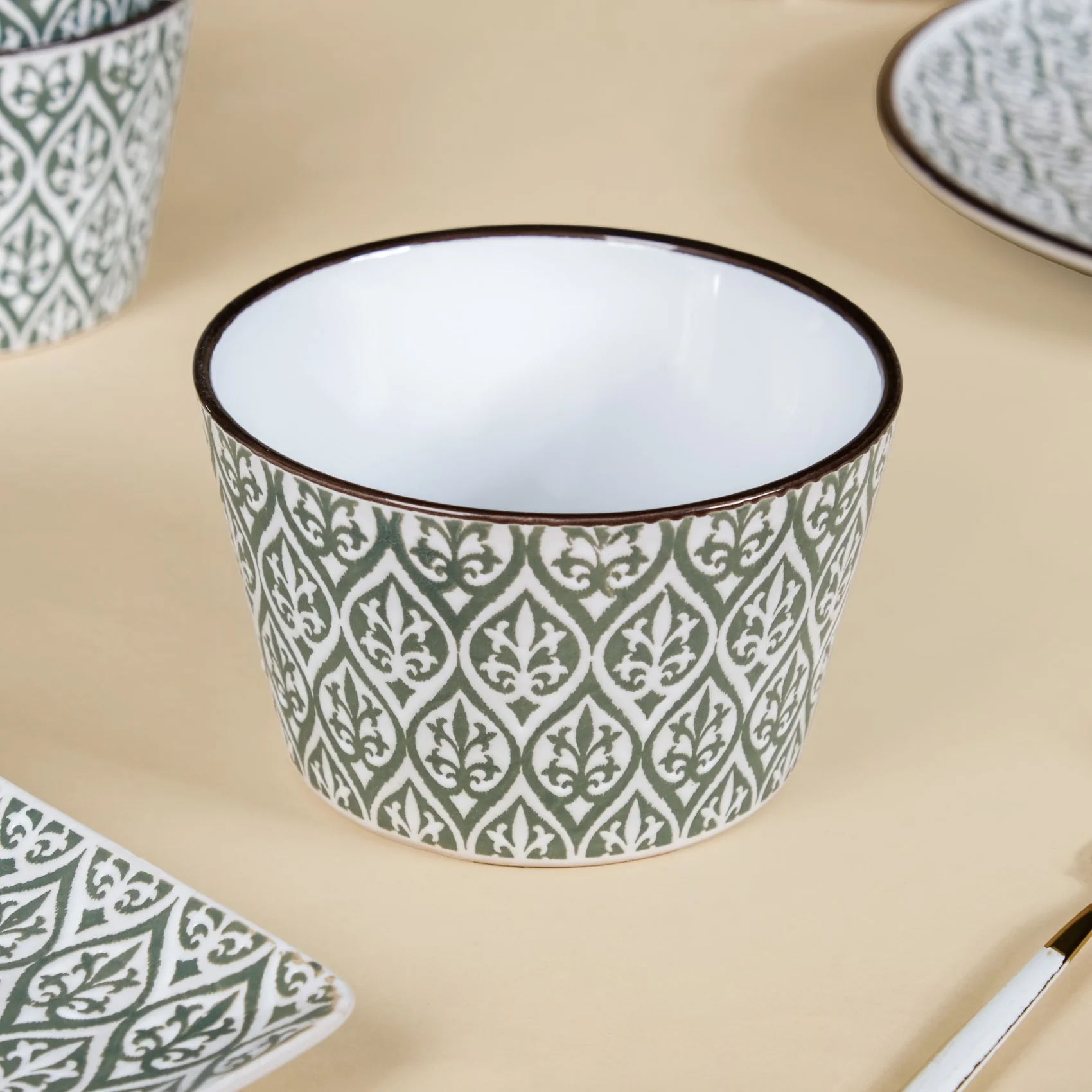 Baroque Set Of 4 Ceramic Serving Bowl Sage 650ml - Image 6