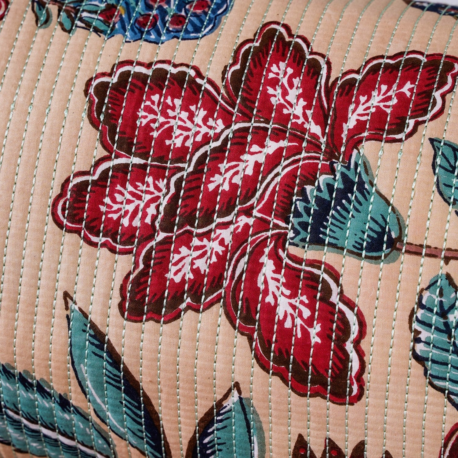 Birdsong Symphony Quilted Bedcover Peach 254x216cm - Image 9