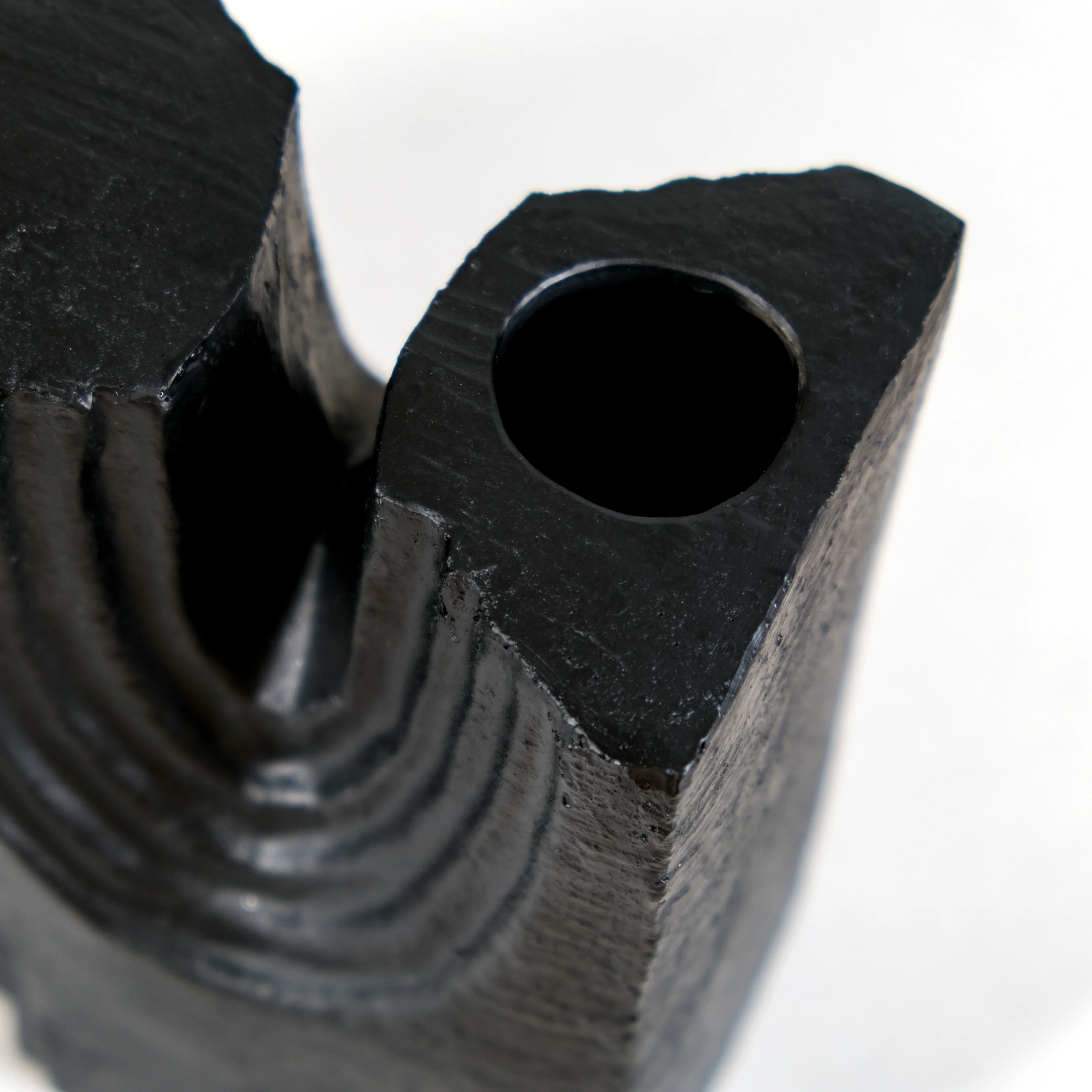 Black Valley Showpiece Vase - Image 7