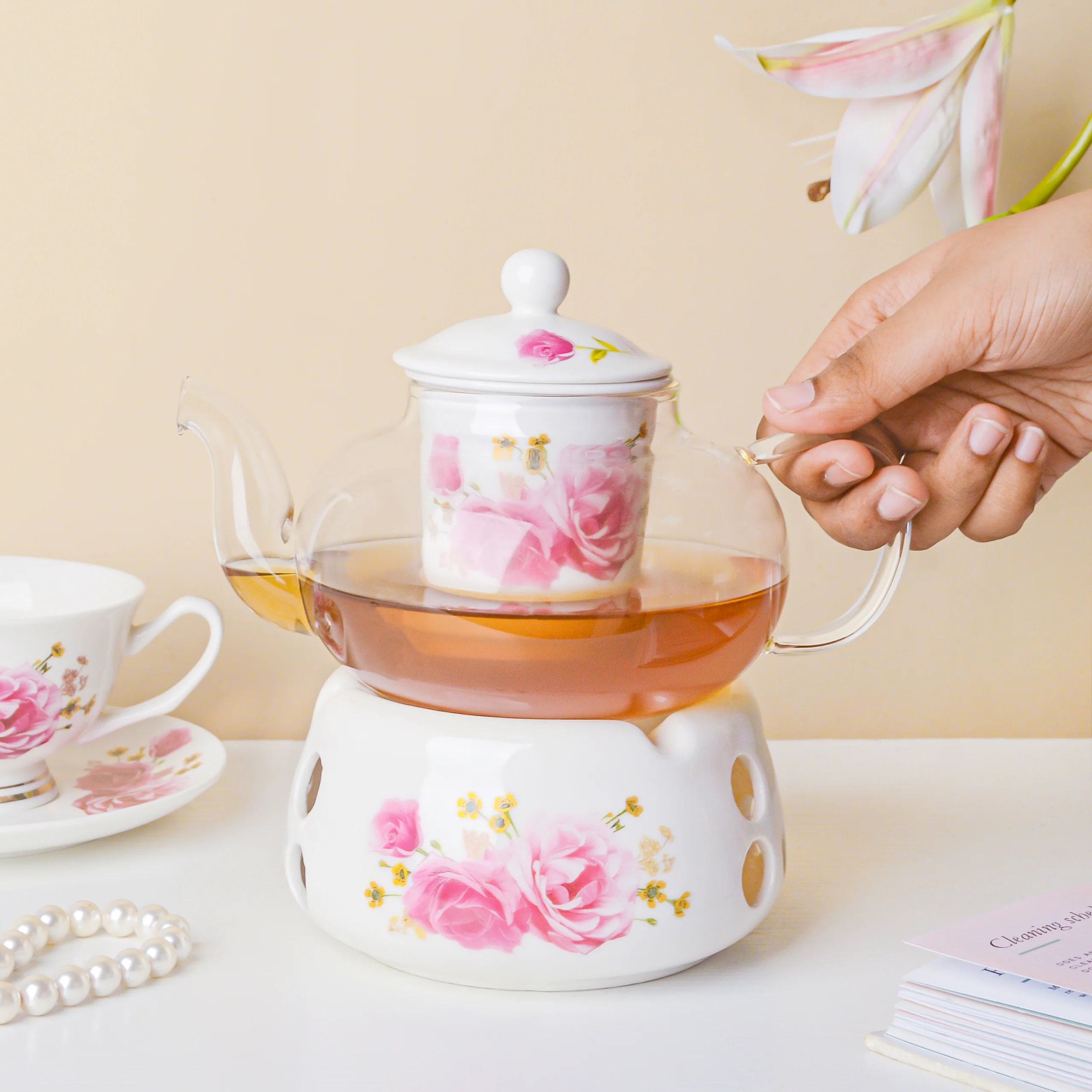 Cherry Rose Glass Teapot With Warmer Base 700 ml - Image 2