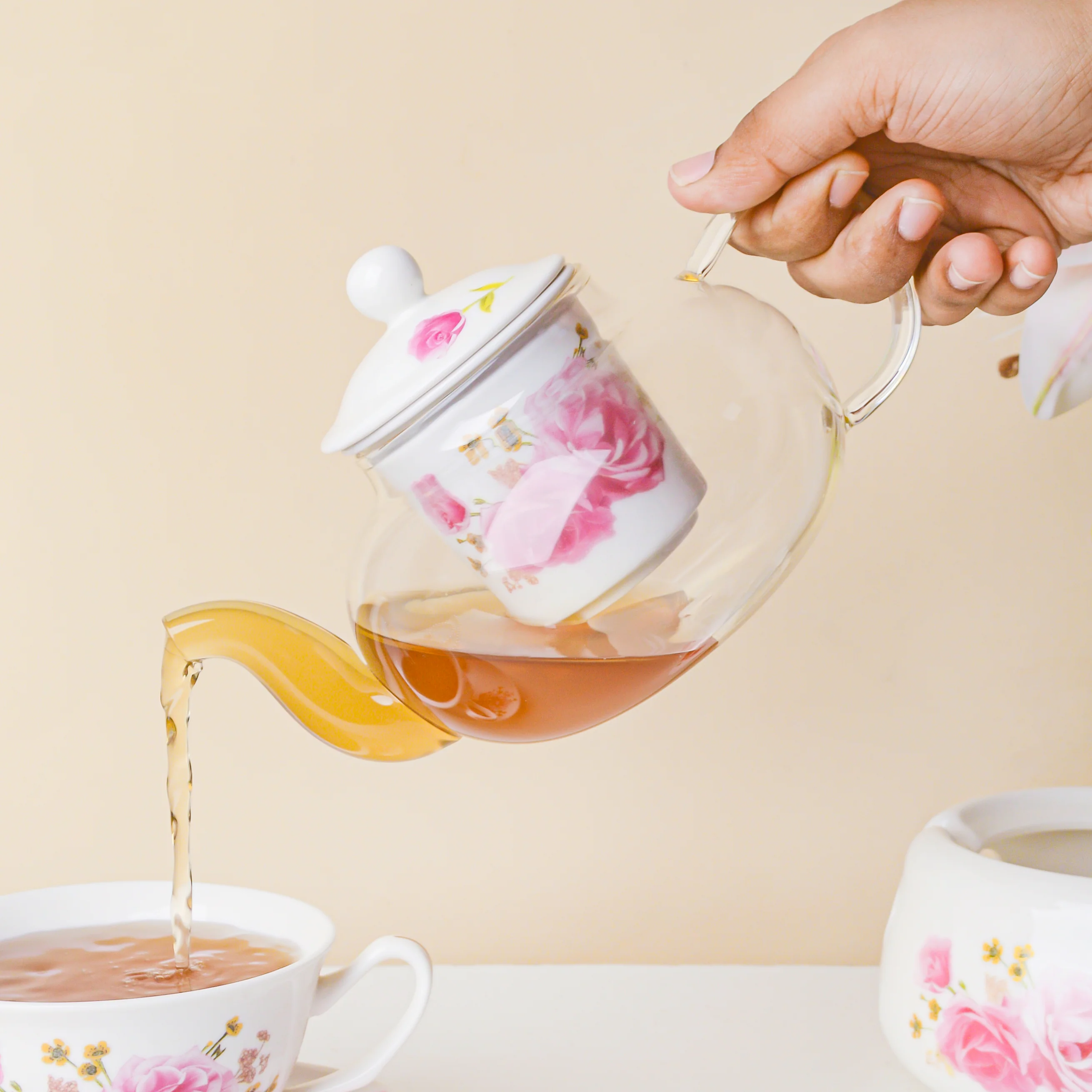Cherry Rose Glass Teapot With Warmer Base 700 ml - Image 3