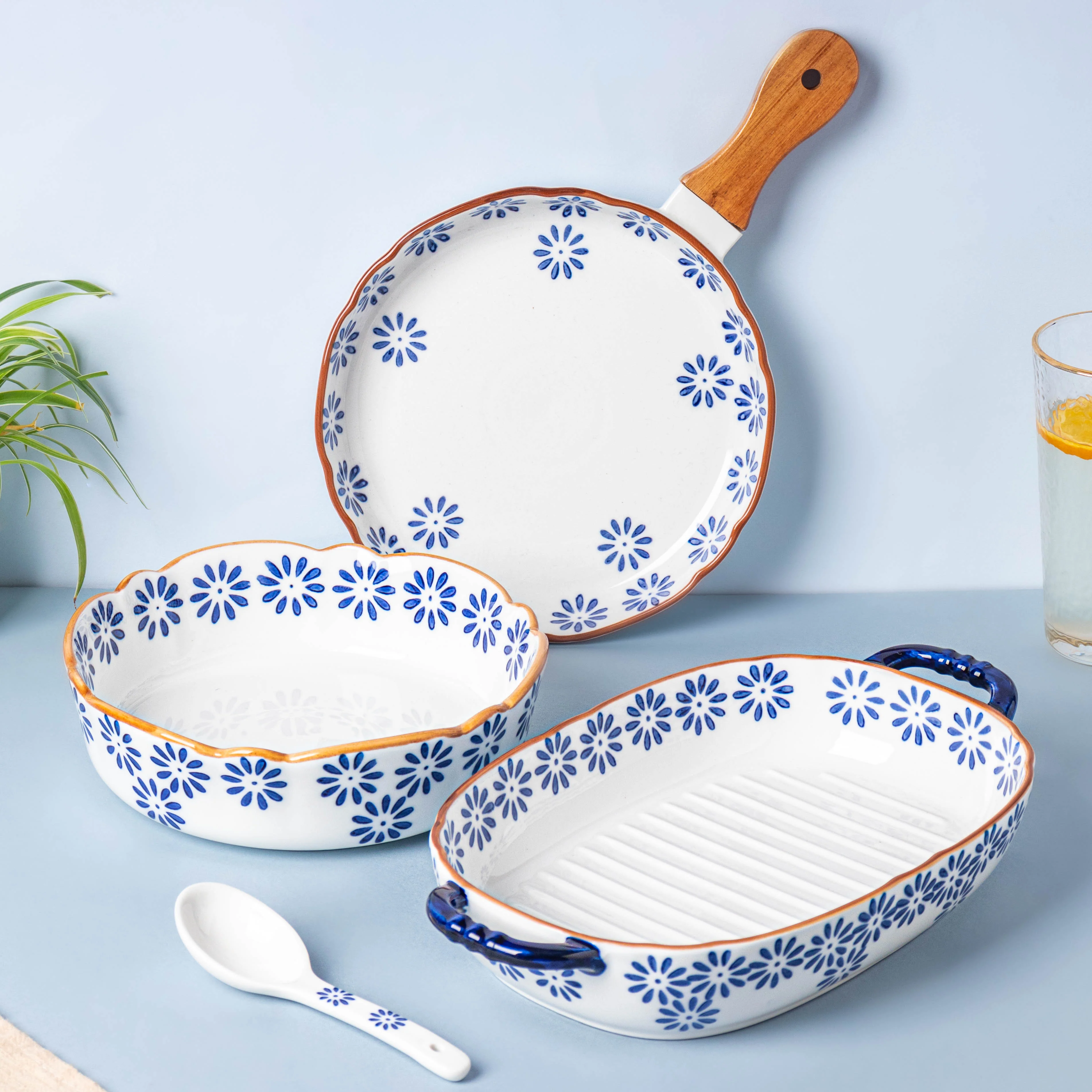 Blue Daisy Baking Bowl 10 Inch Large - Image 7