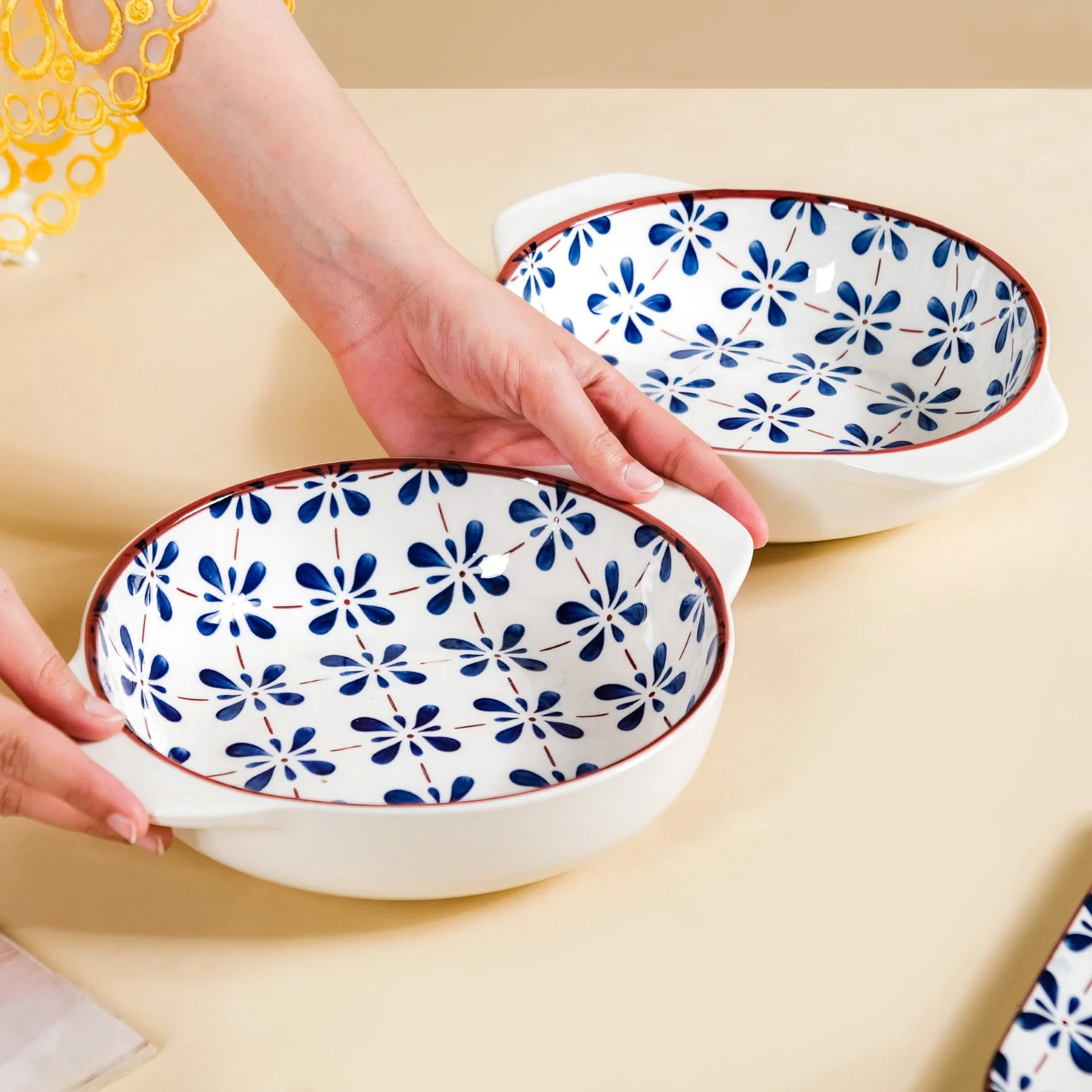 Blue Flower Serving Bowl Set Of 2 1000ml - Image 2