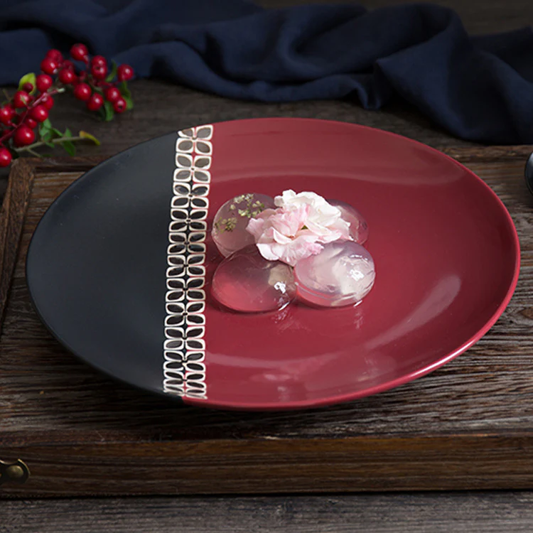 Carmine Red and Black Dinner Plate 11 Inch - Image 5