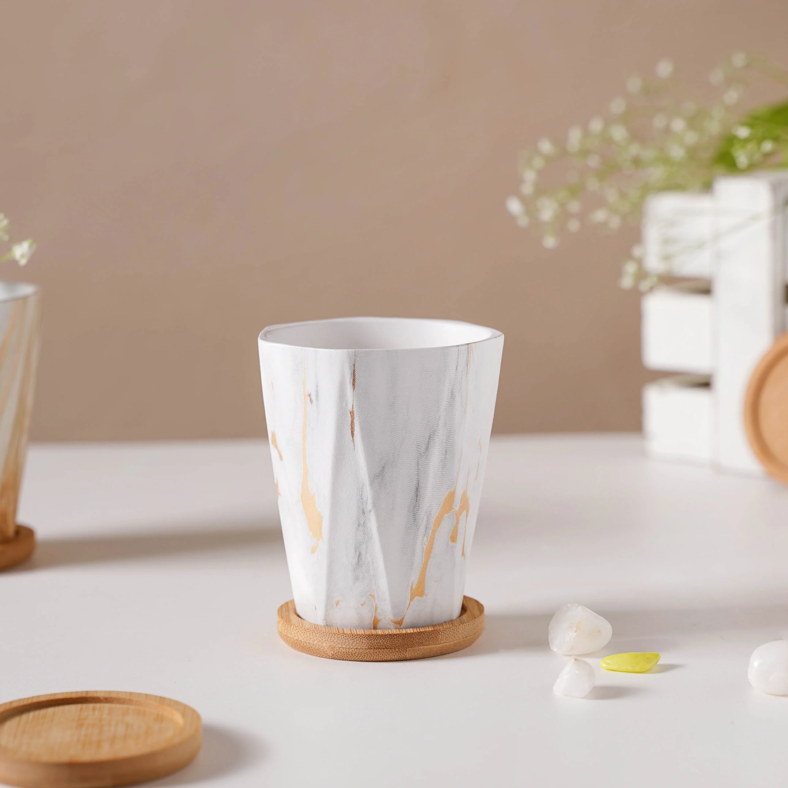 Carrara Elegant Brown Planter With Coaster - Image 5