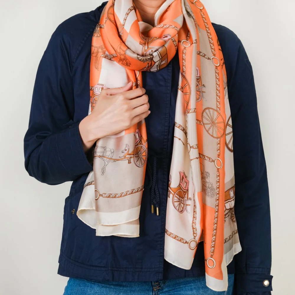 Carriage Luxury Scarf - Image 4