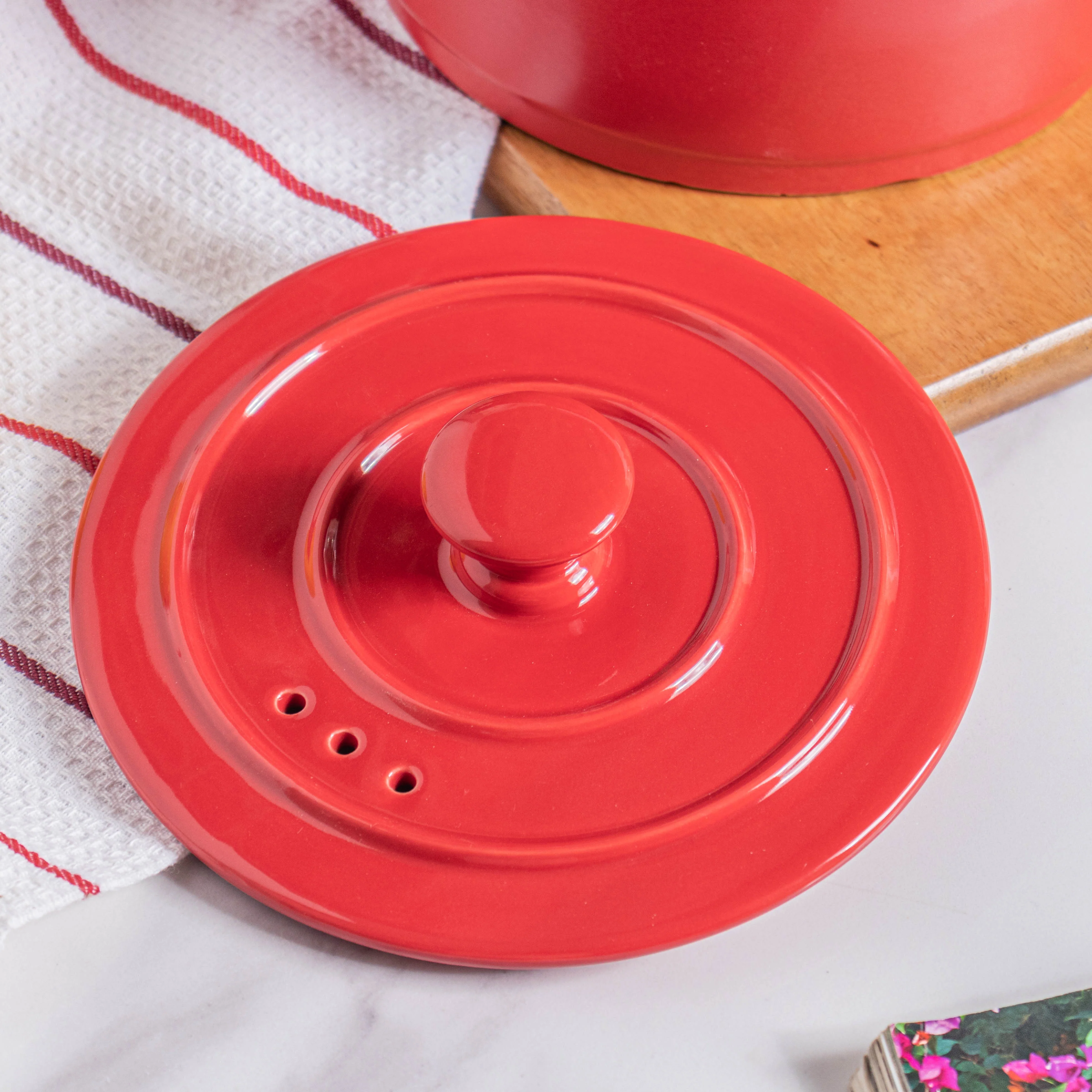 Ceramic Stock Pot With Lid Small - Image 10