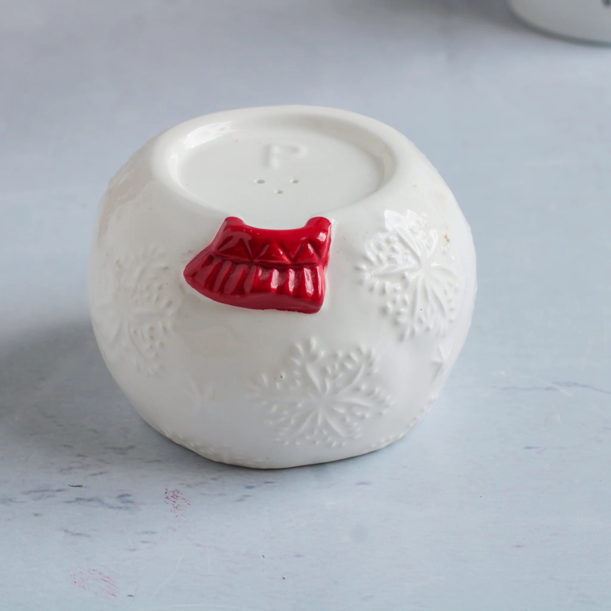 Ceramic Salt And Pepper Shaker - Image 9