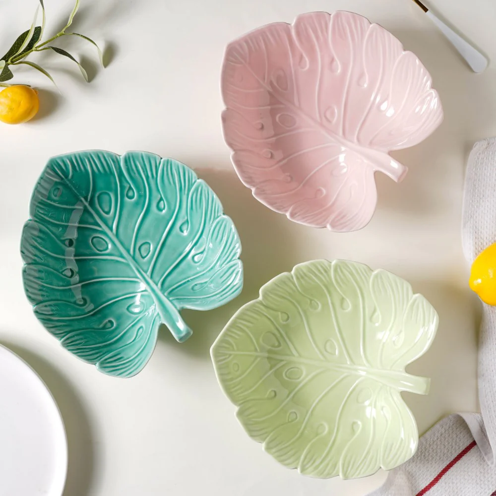 Ceramic Taro Leaf Serving Bowl Pink 700 ml - Image 11