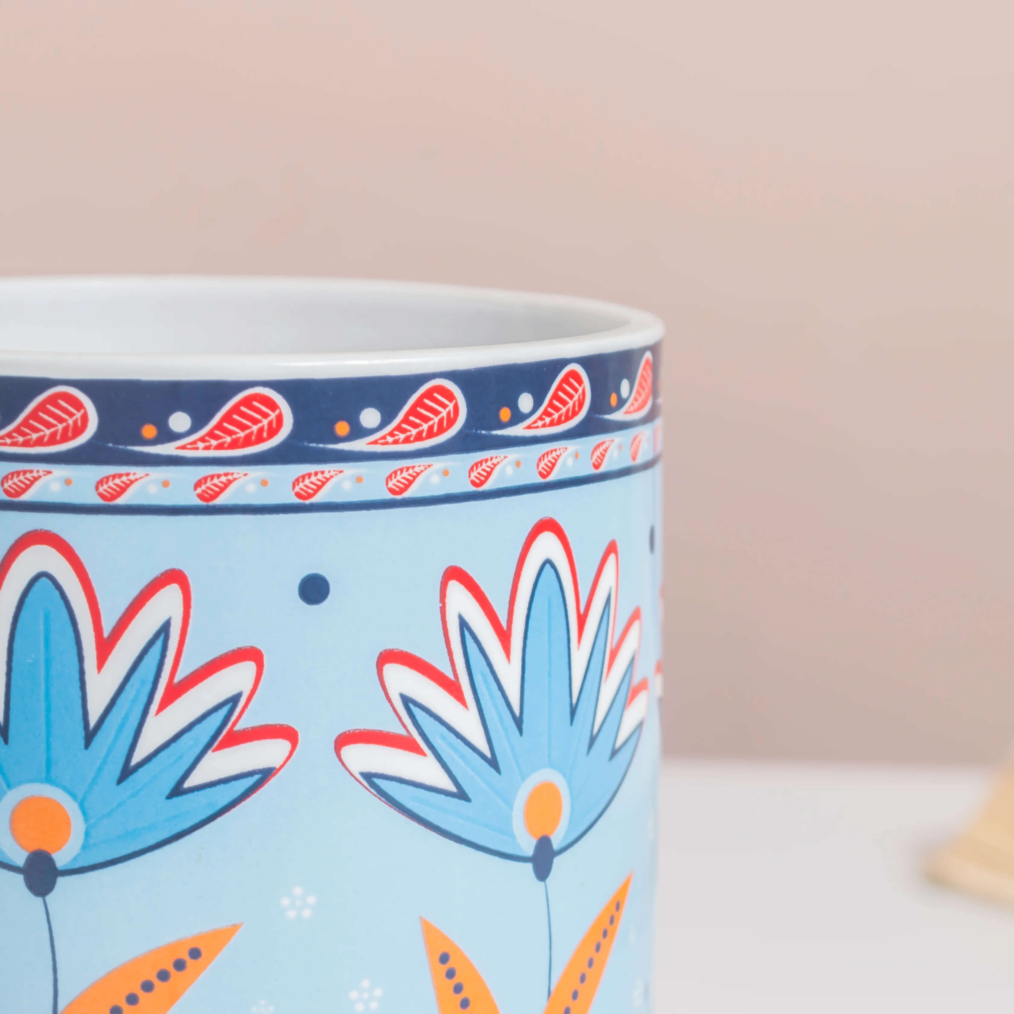 Cerulean Bloom Botanical Planter With Wooden Coaster - Image 7