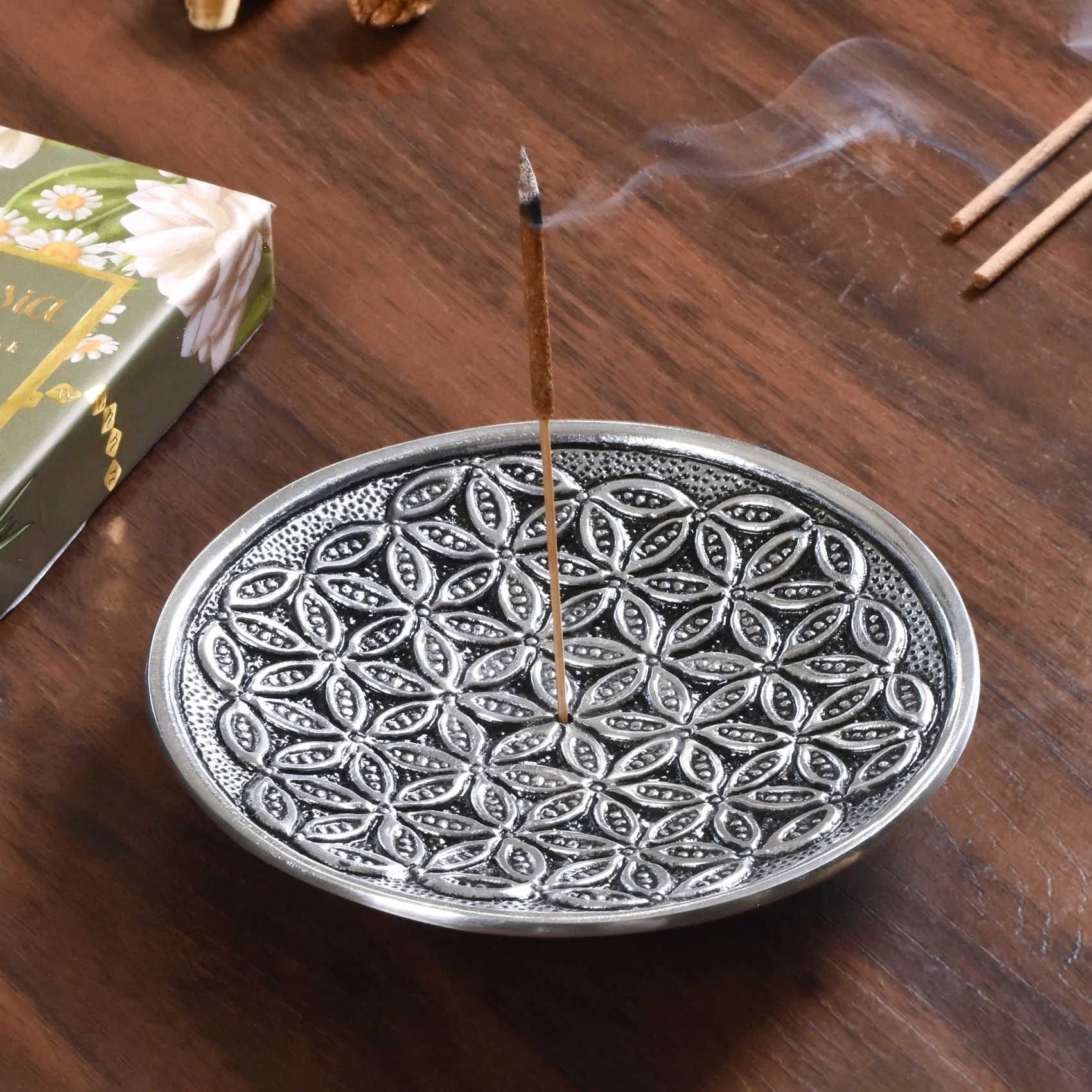 Circle Of Life Engraved Incense Holder With Lemon Grass Incense Sticks - Image 2