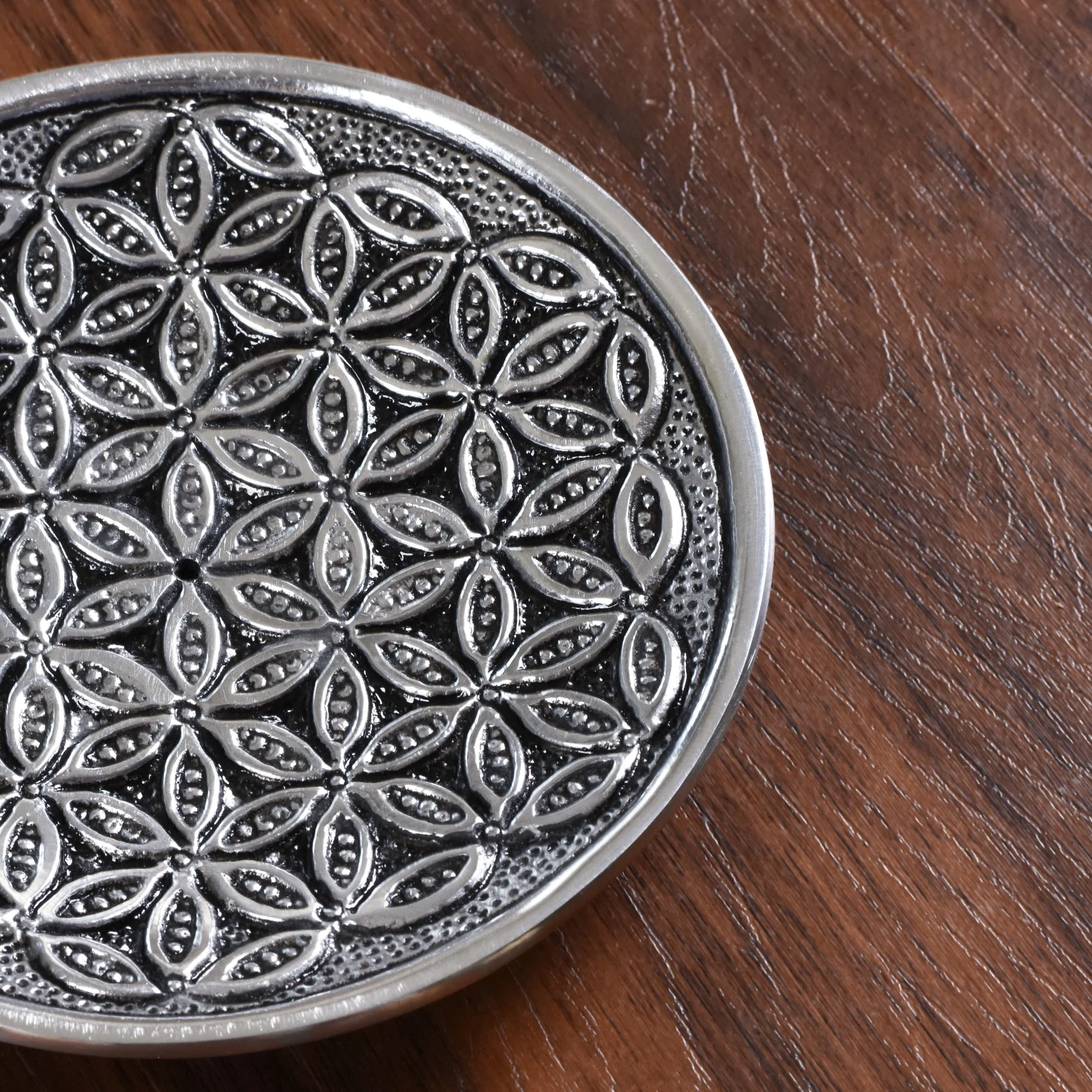 Circle Of Life Engraved Incense Holder With Lemon Grass Incense Sticks - Image 9