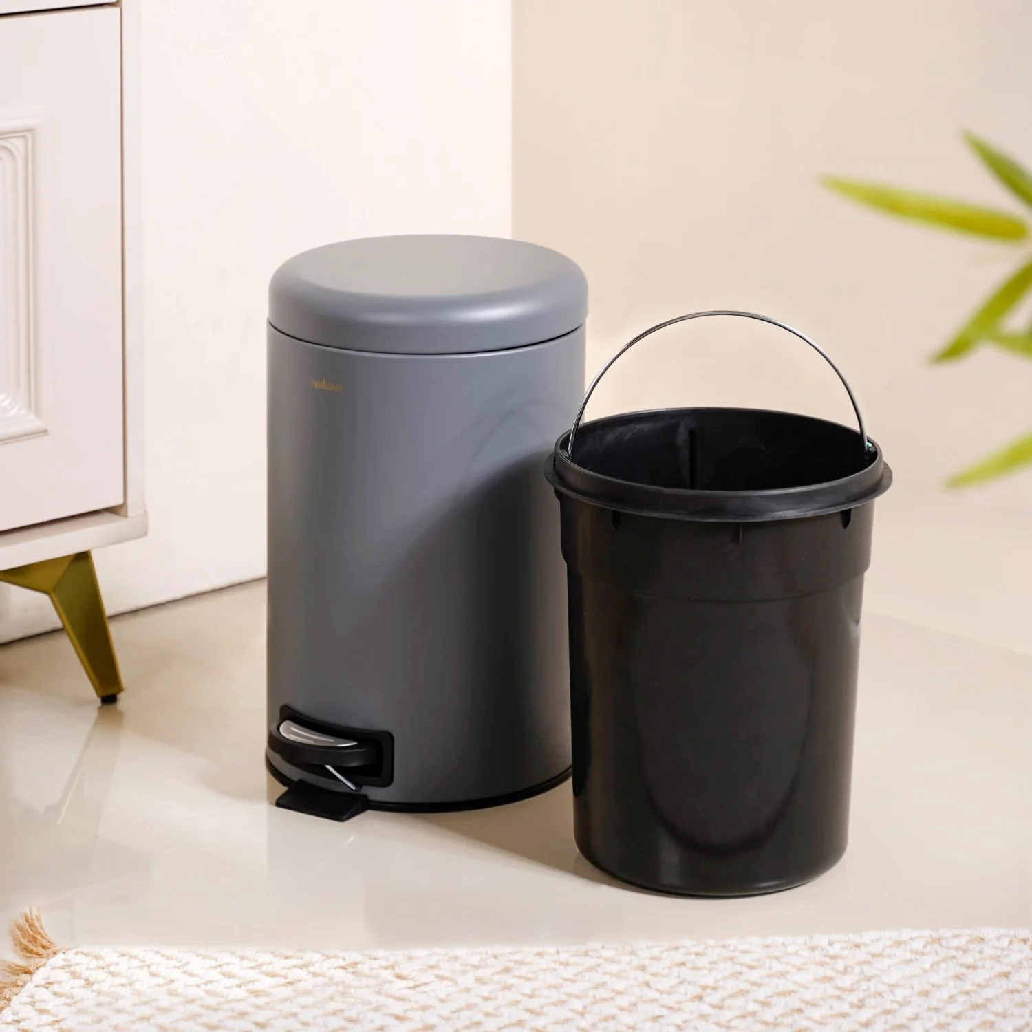 Clean Curve Metal Dustbin With Removable Bucket Grey 7000ml - Image 11