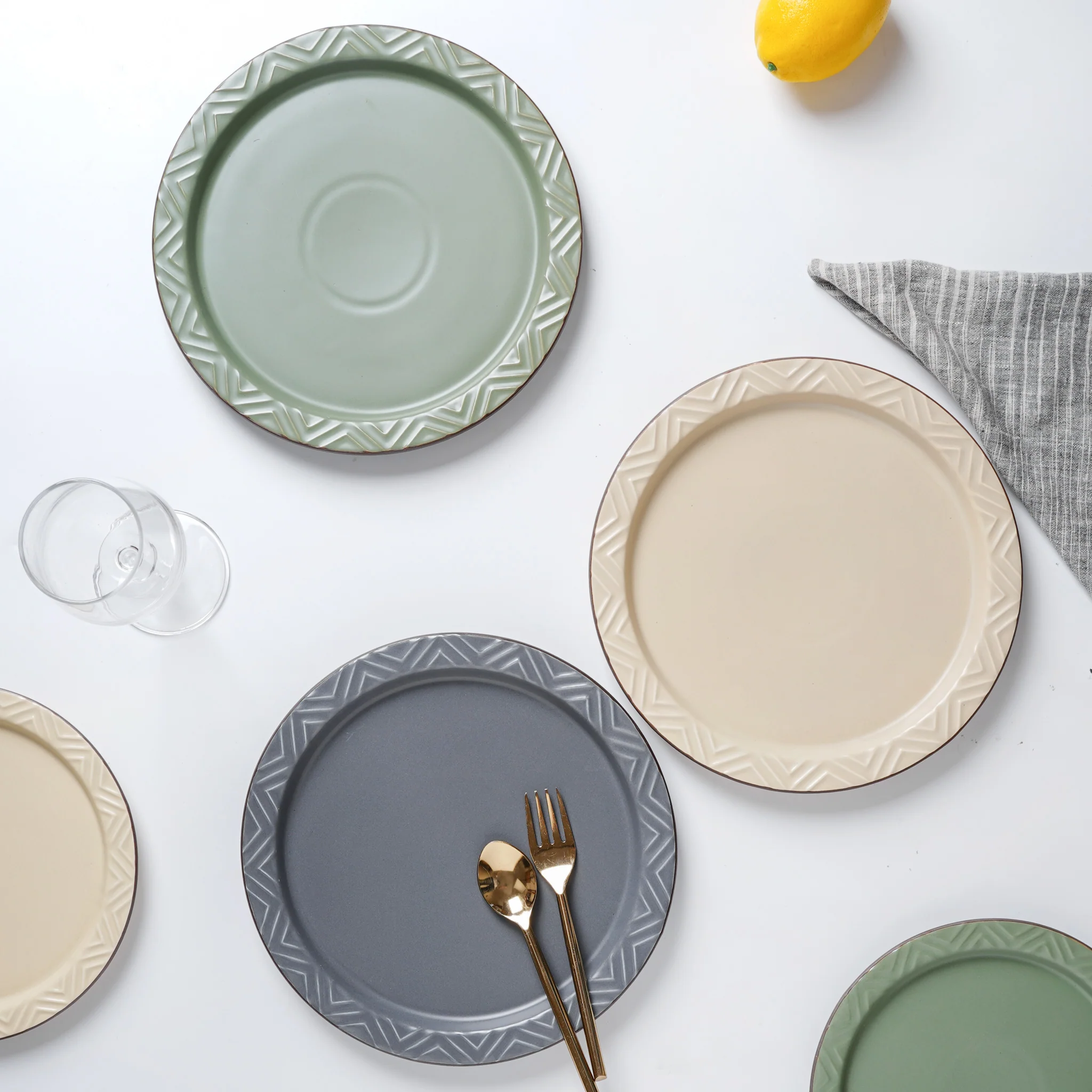 Coloured Dinner Plate - Image 9