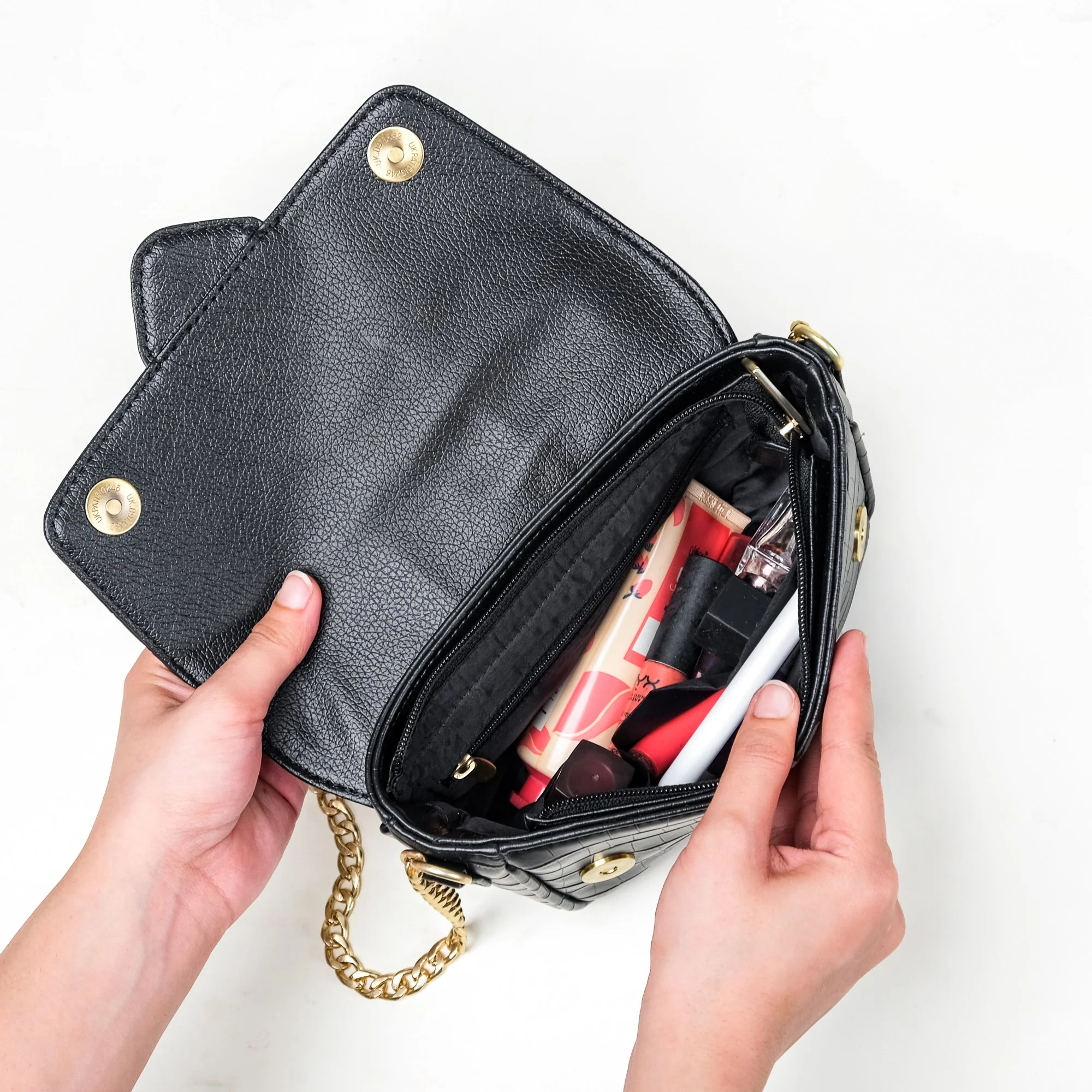 Croco Go-To Outing Bag Black - Image 17