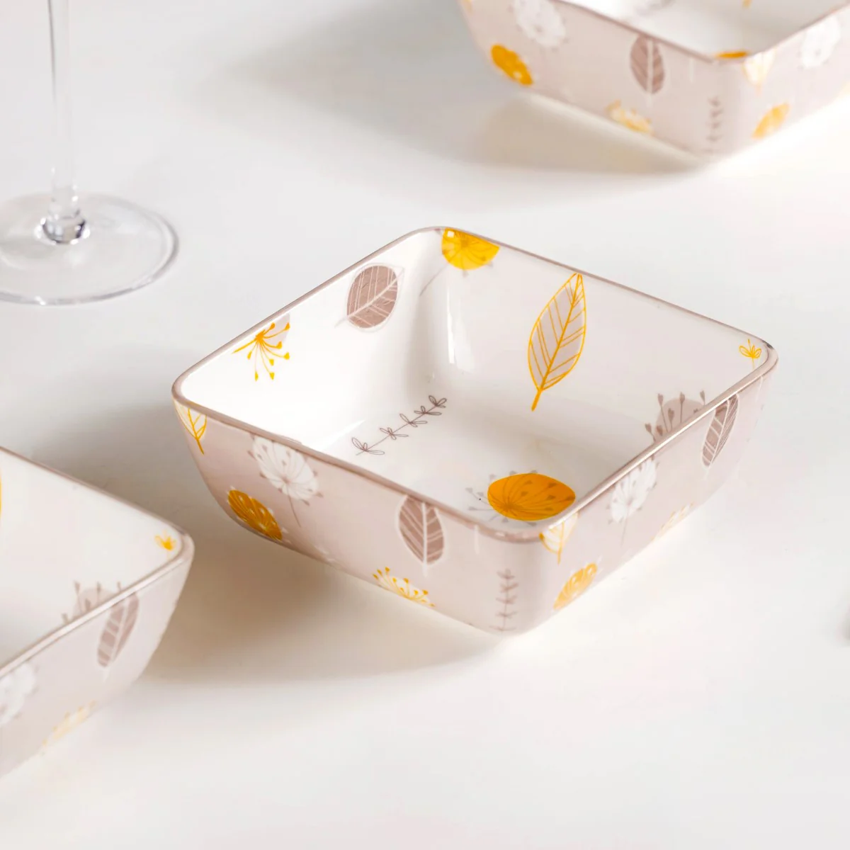 Dandelion Square Snack Bowl Set Of 4 600ml - Image 8