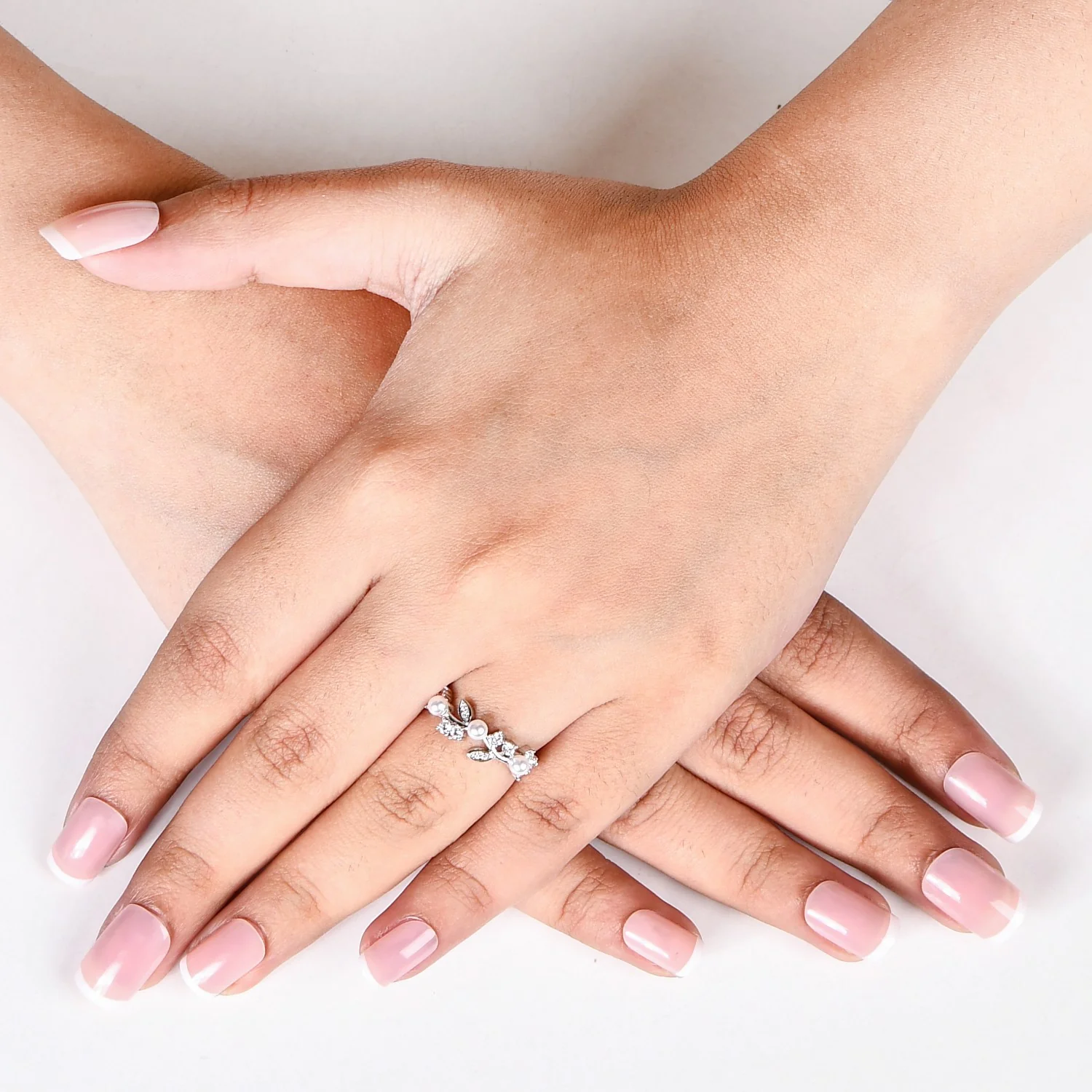 Dewdrop On Leaf Pearl Accent Ring Silver - Image 2