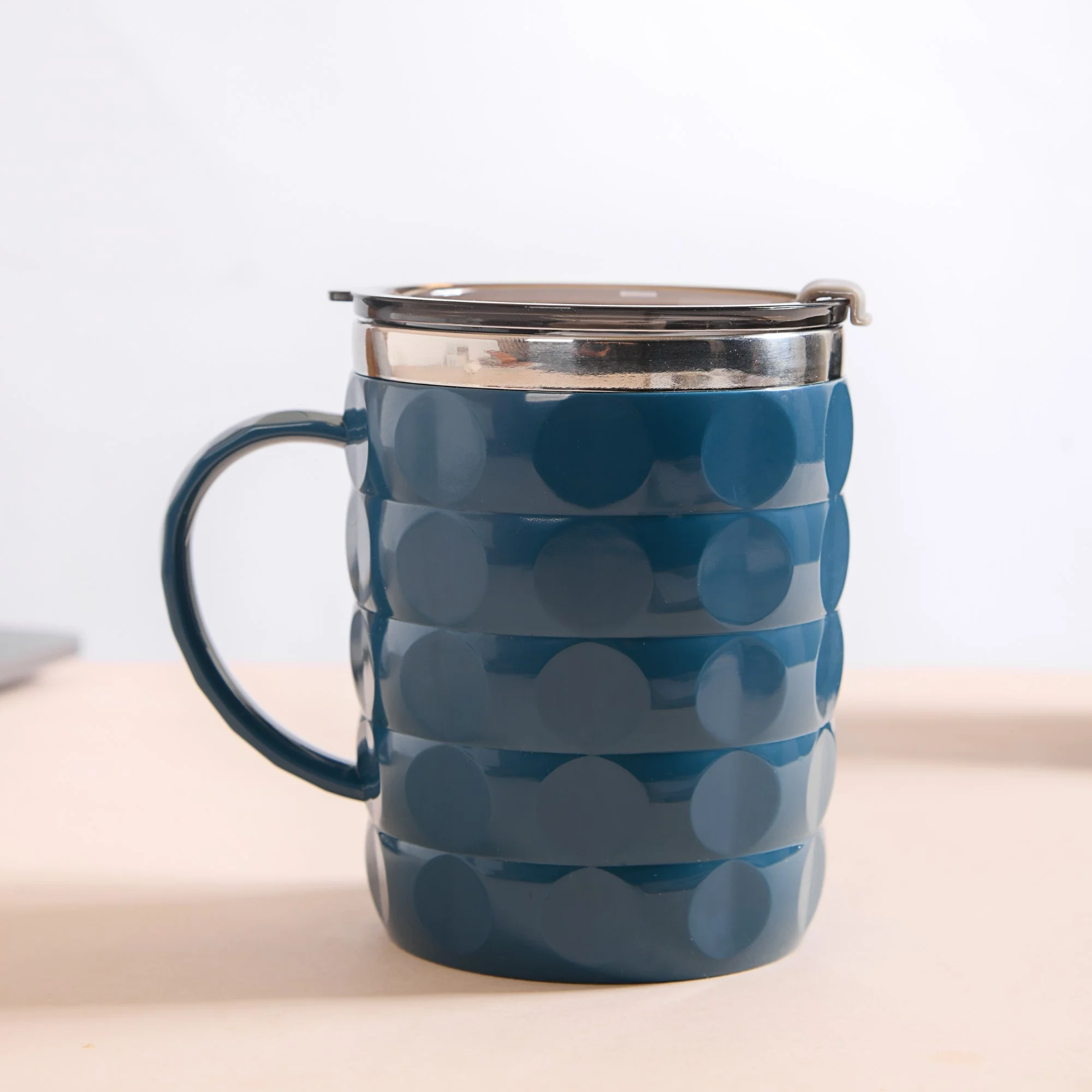 Stylish Travel Mug For Car Blue 400ml - Image 13