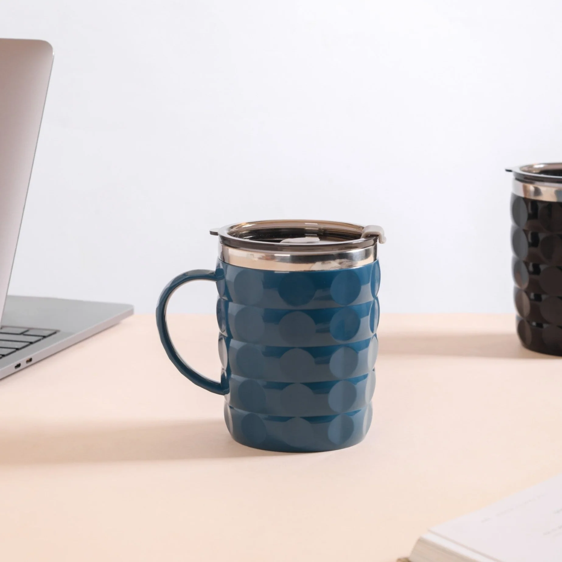 Stylish Travel Mug For Car Blue 400ml - Image 15