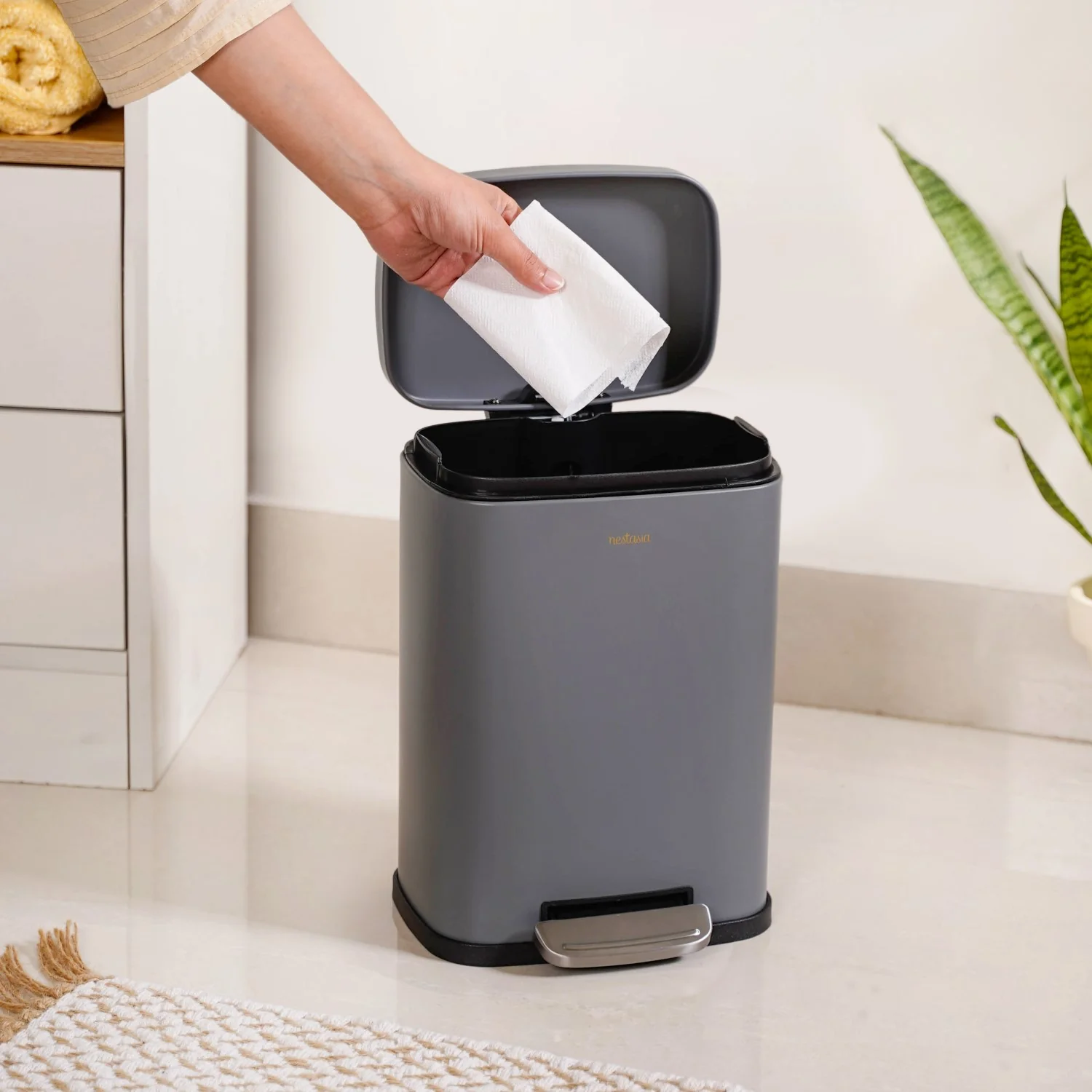 Dustro Metal Pedal Dustbin Grey 5000ml - Image 2