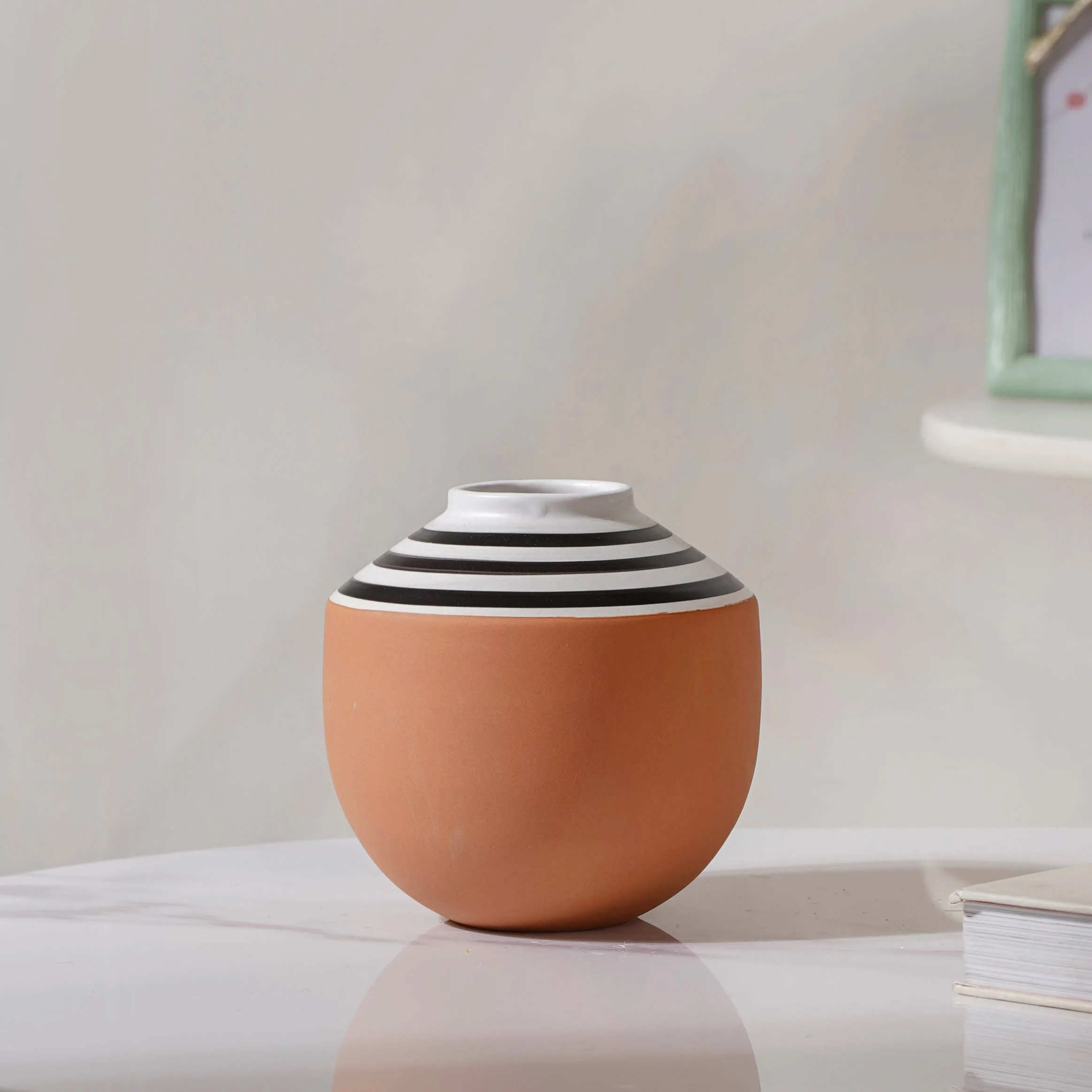 Eclectic Flower Vase - Image 7
