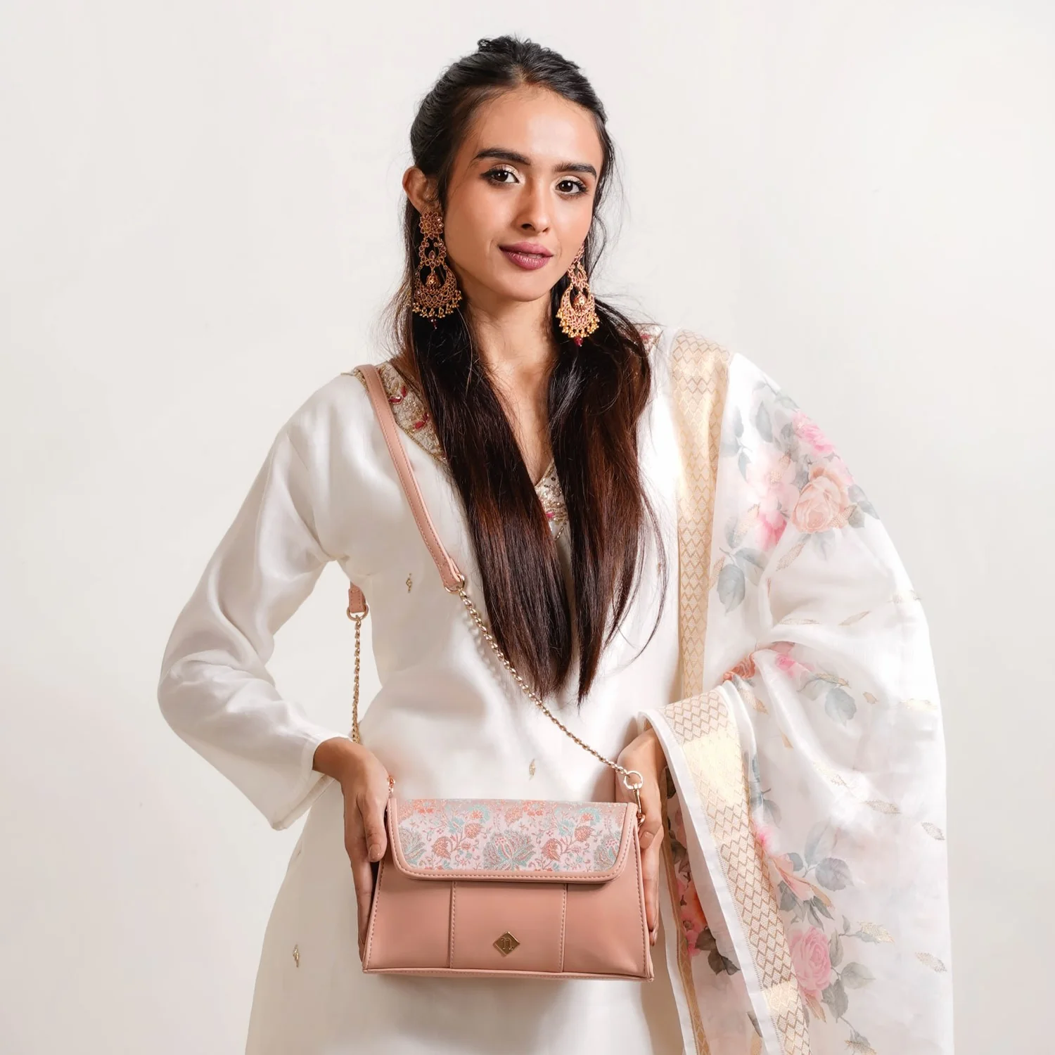 Eden Sling Bag Pink - Image 3
