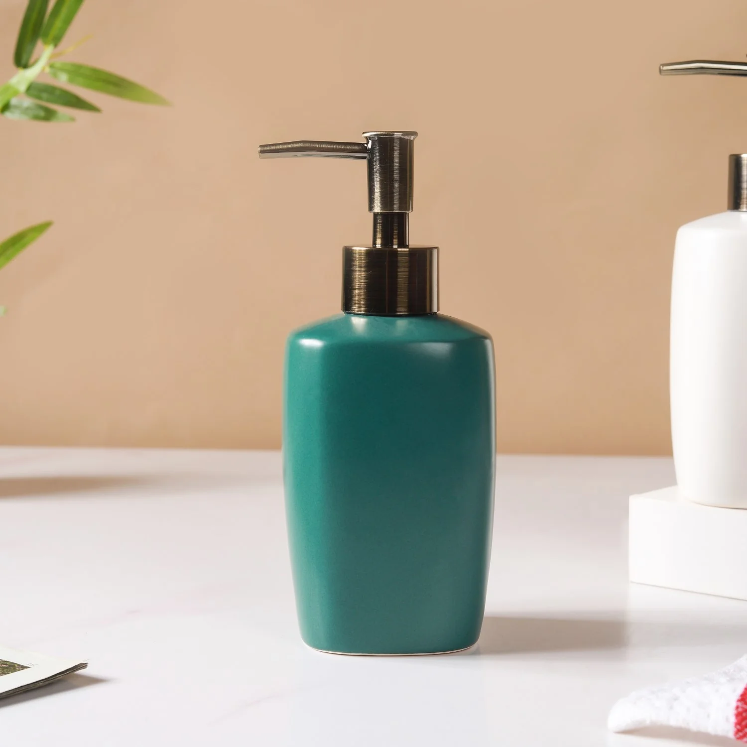 Fancy Pump Bottle - Image 6