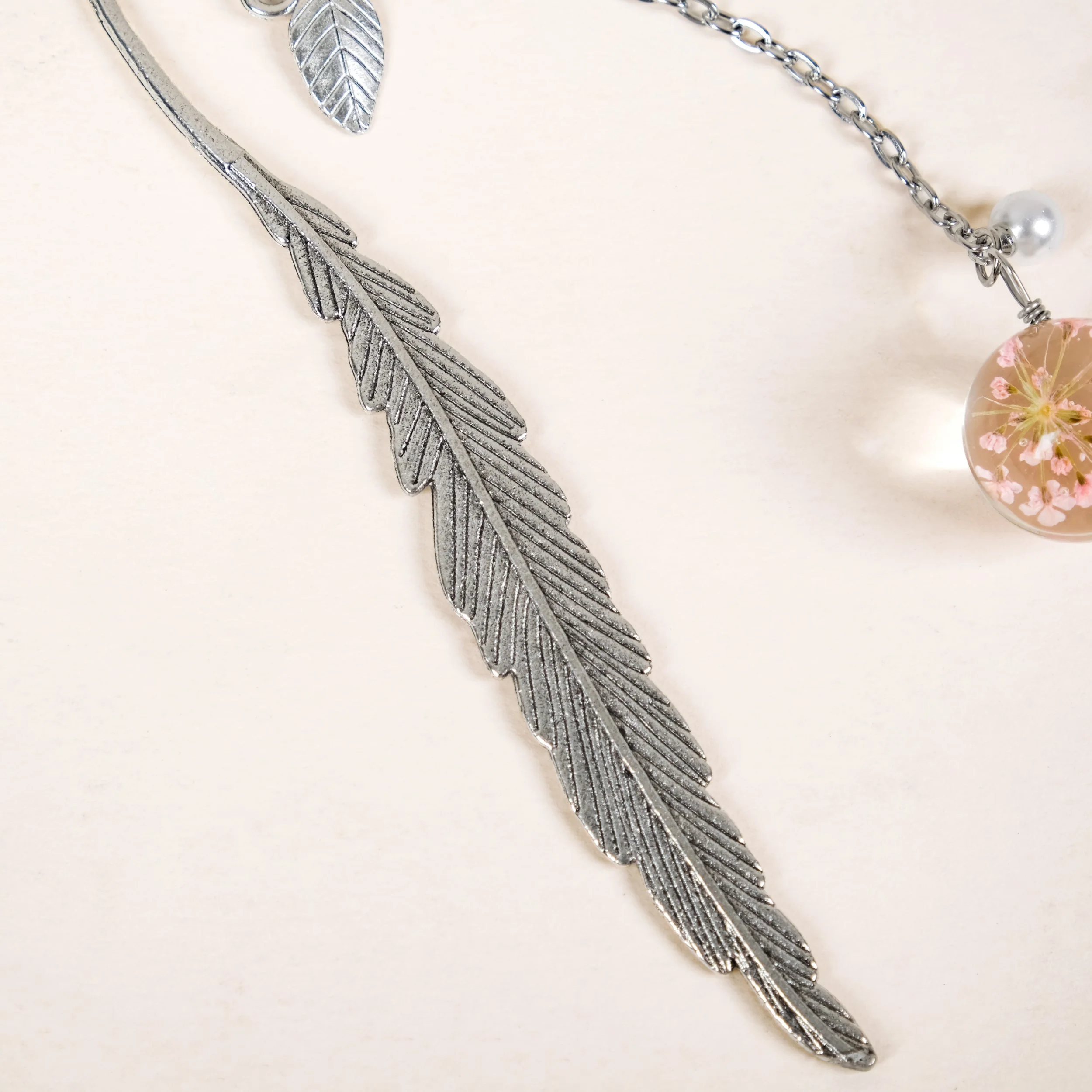 Feather Metal Bookmark With Charms - Image 9