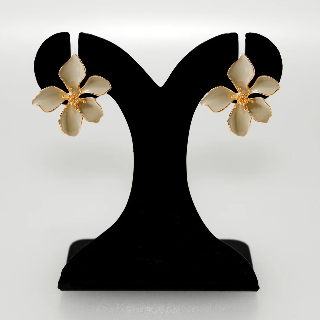Flora Studs Sage - Image 6