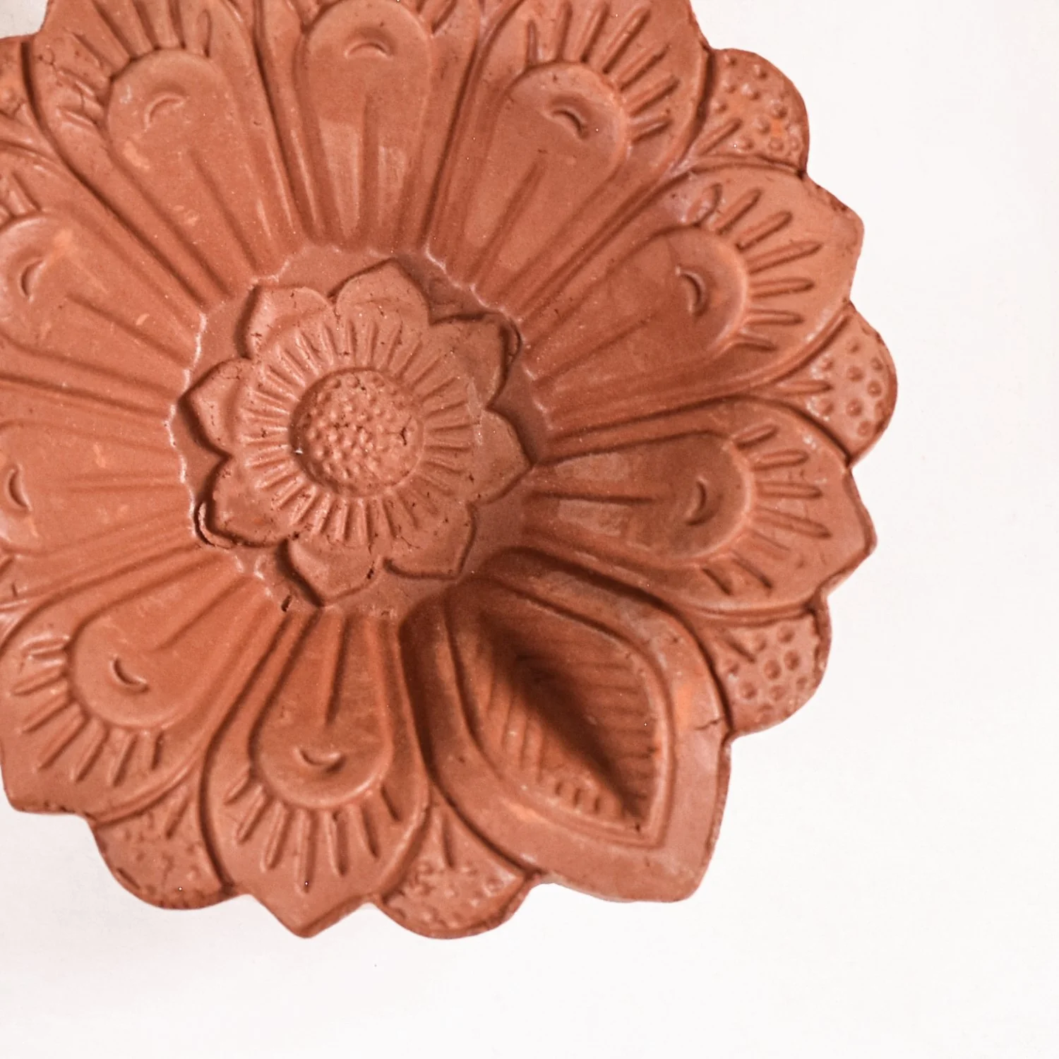 Floral Engraved Assorted Diyas Set Of 48 - Image 9