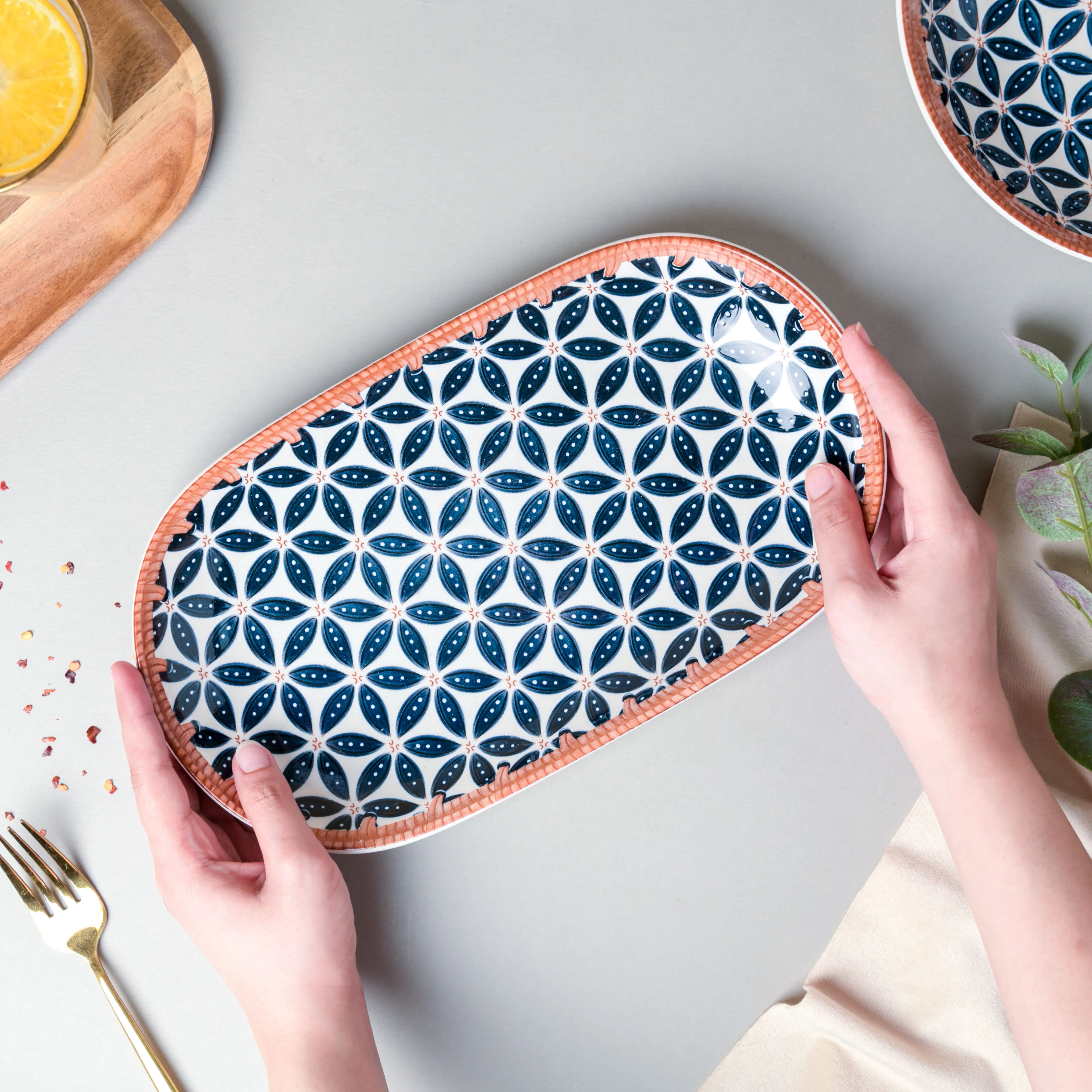 Floret Ceramic Long Plate 11.5 Inch - Image 2