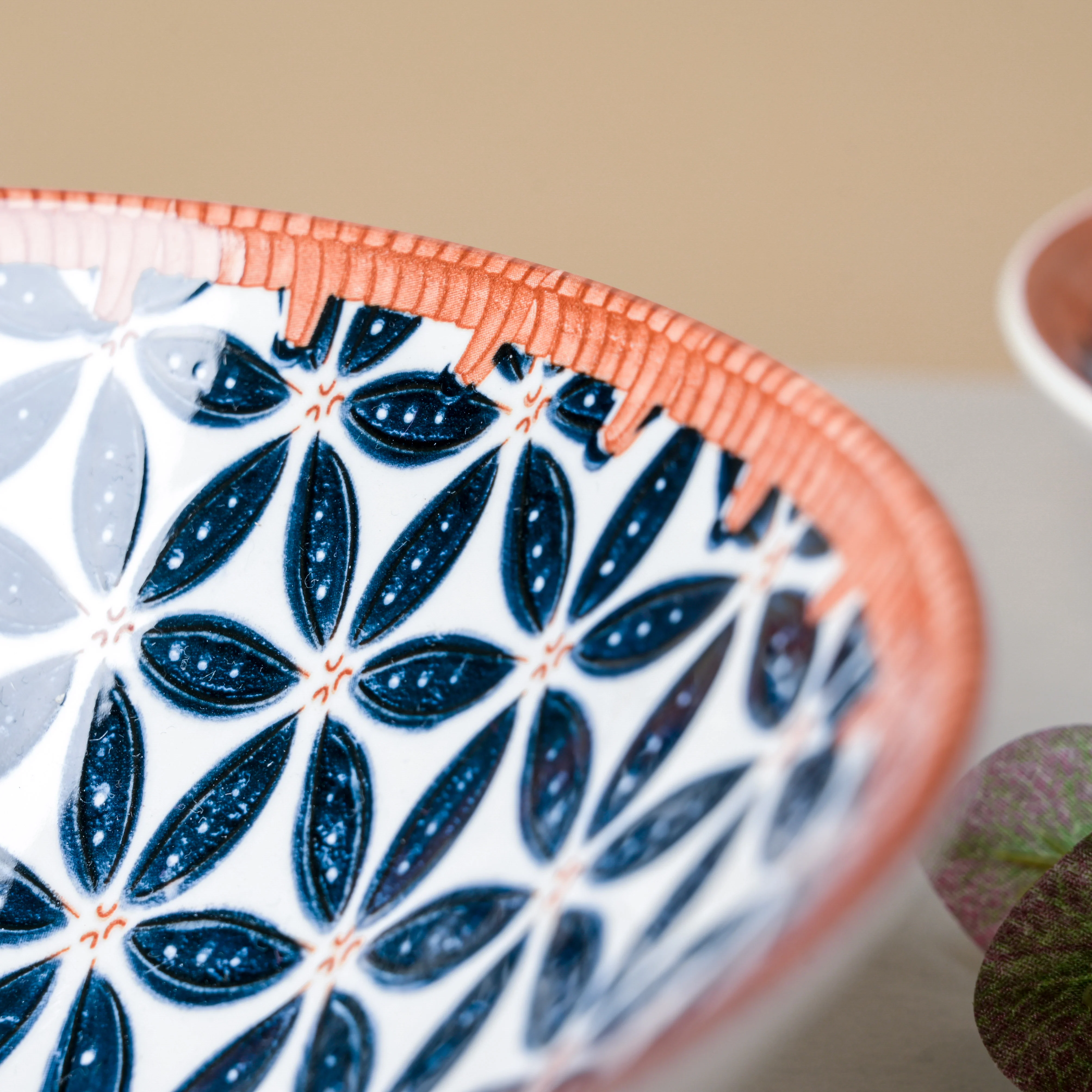 Floret Ceramic Ramen Bowl 8 Inch 750 ml - Image 5