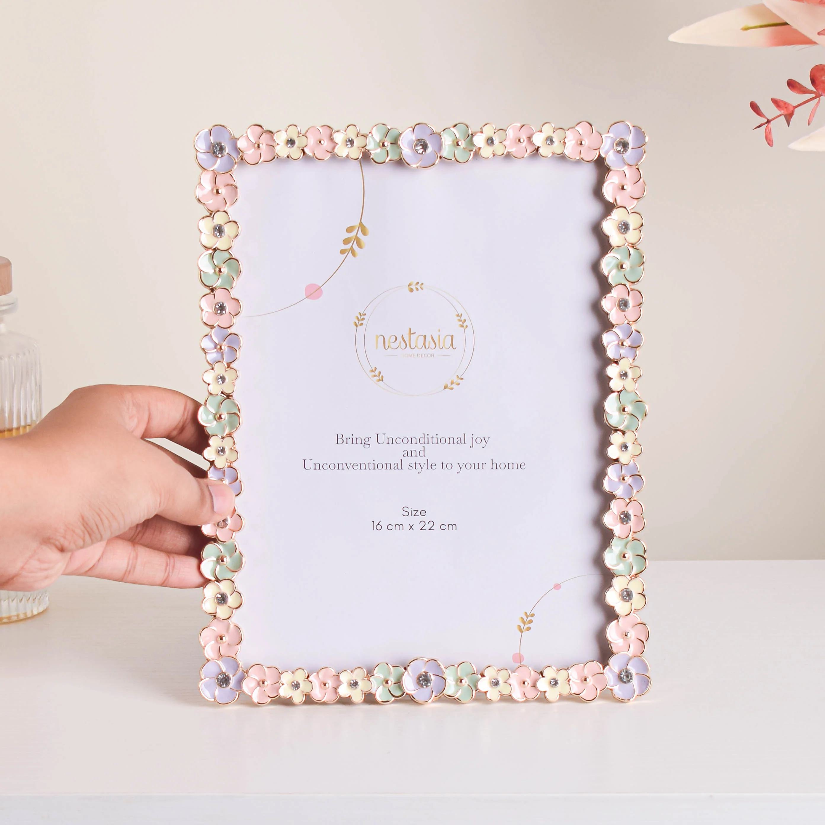 Flower Festoon Photo Frame Large - Image 2