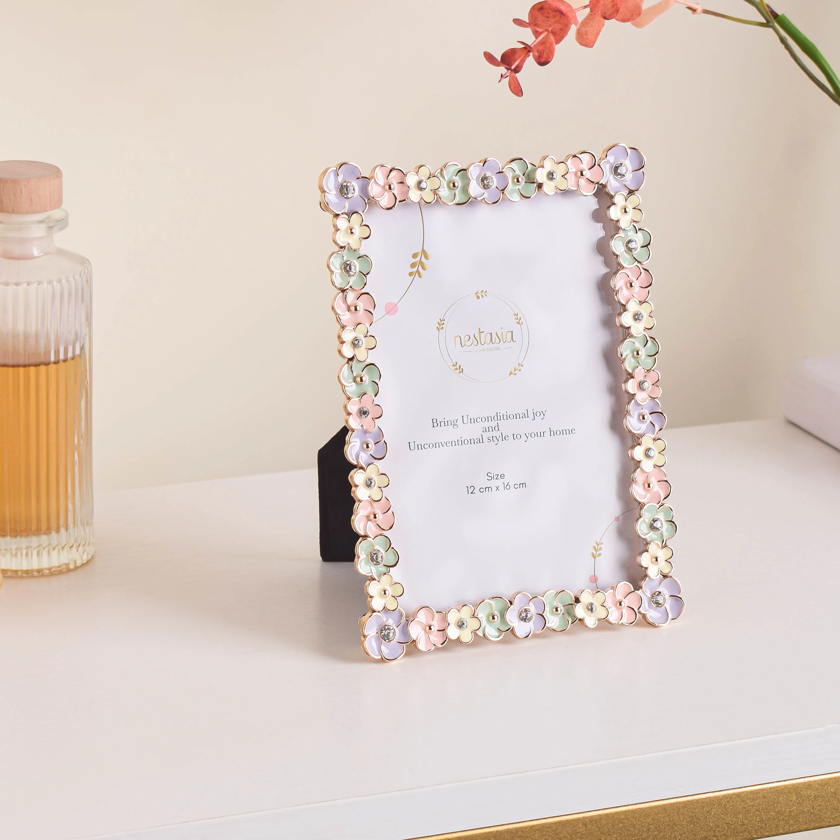Flower Festoon Photo Frame Small - Image 3