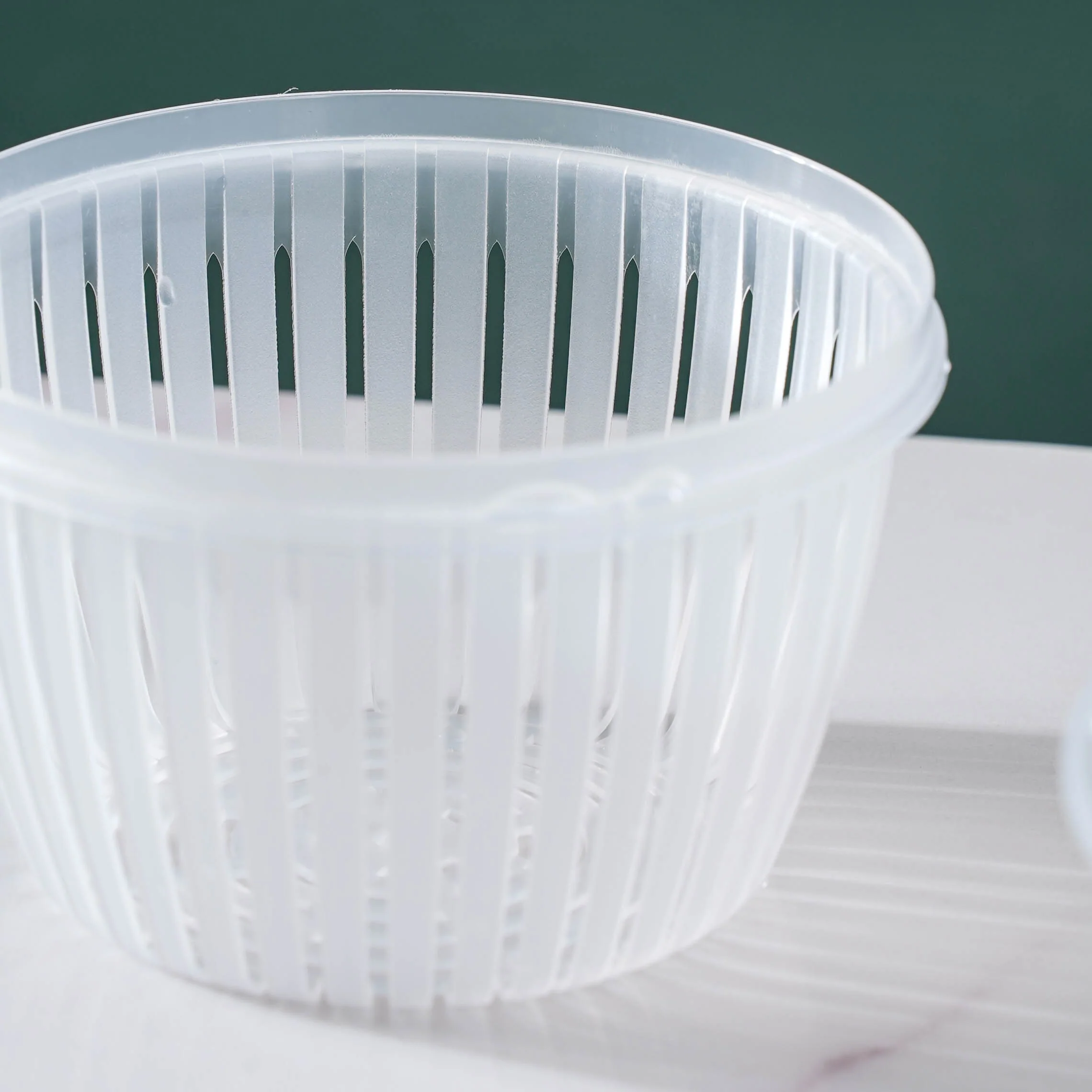 Food Storage Box With Strainer Set Of 5 - Image 8
