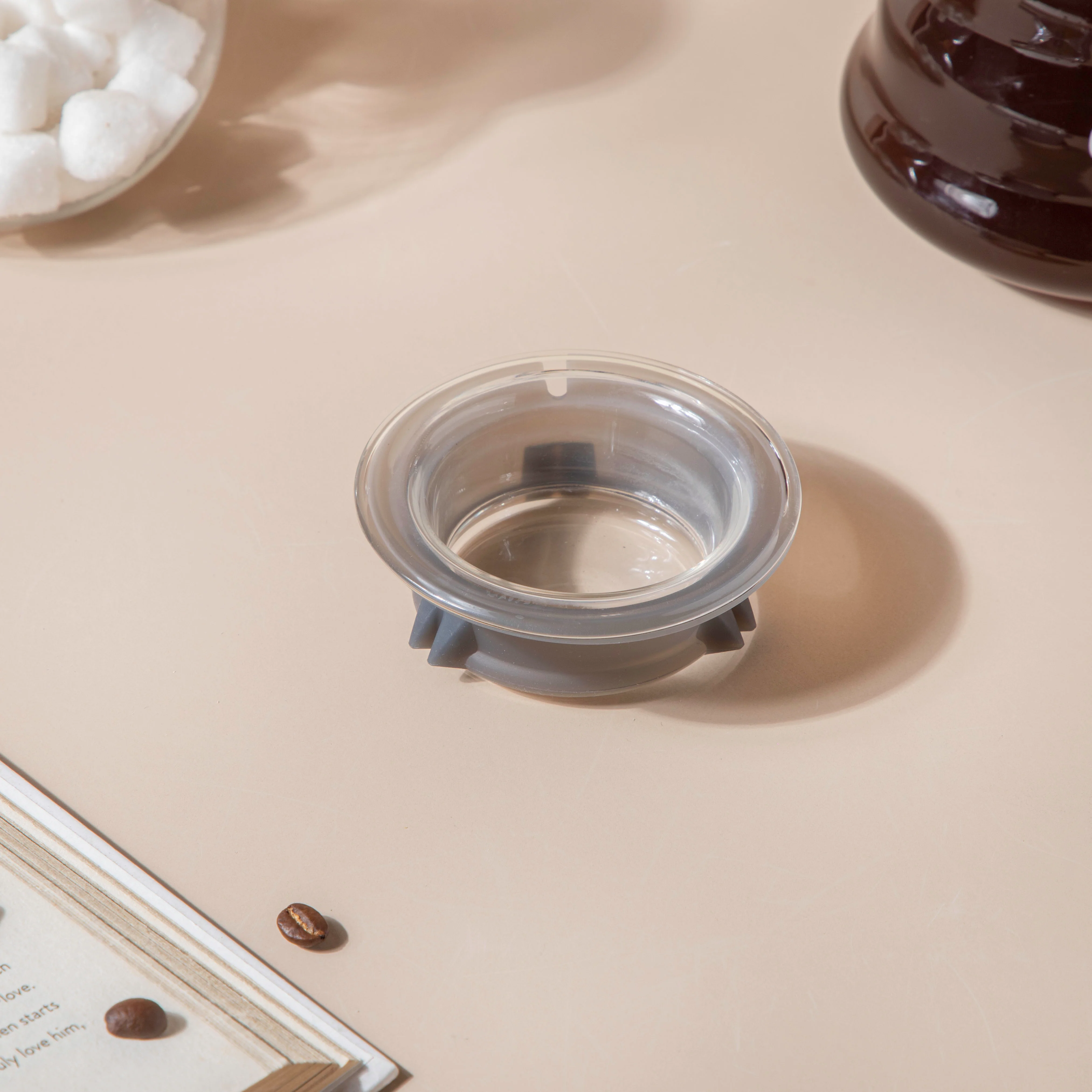 Glass Coffee Server With Lid Medium - Image 7