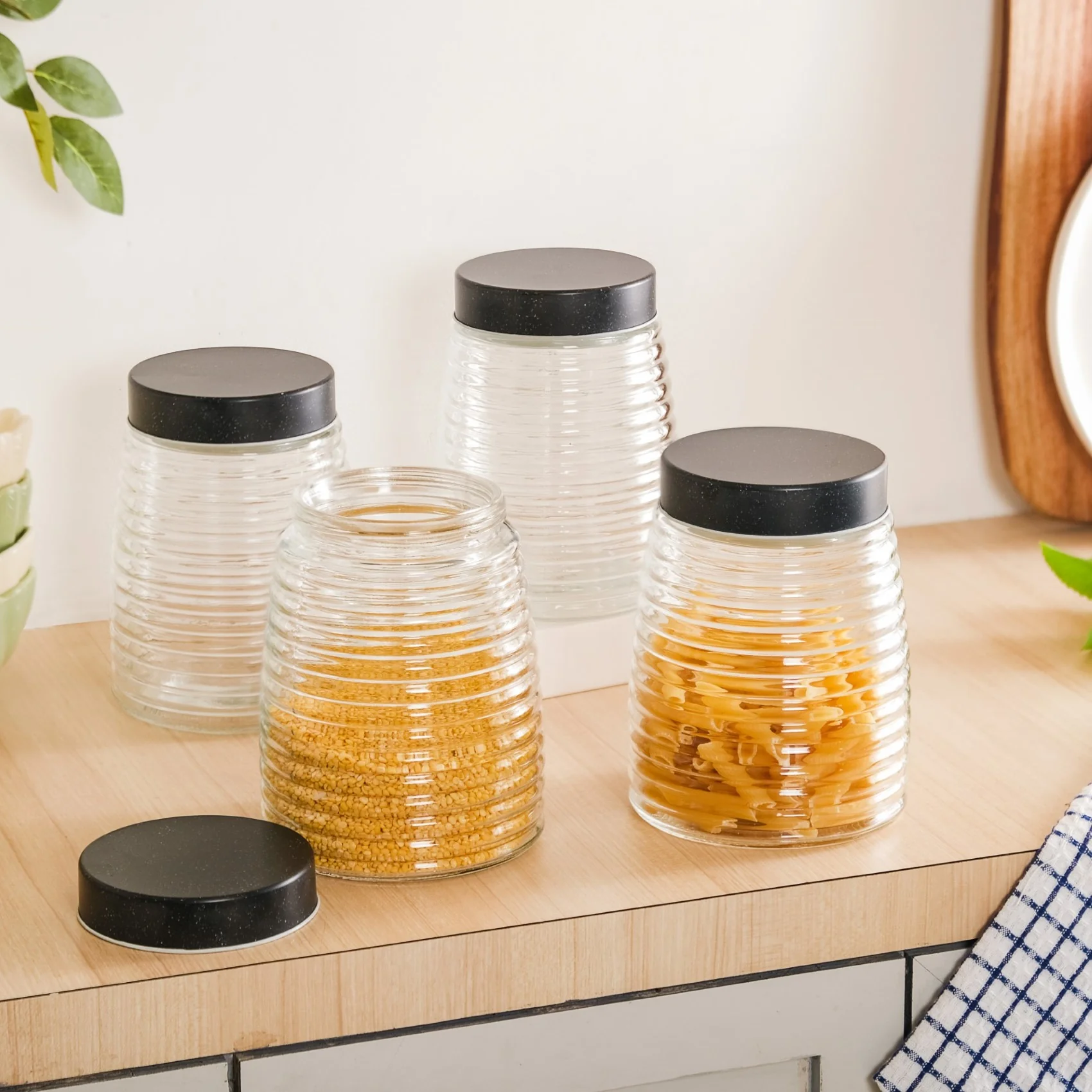 Glass Kitchen Jars With Lid Set Of 4 Rings Design 1400ml - Image 6