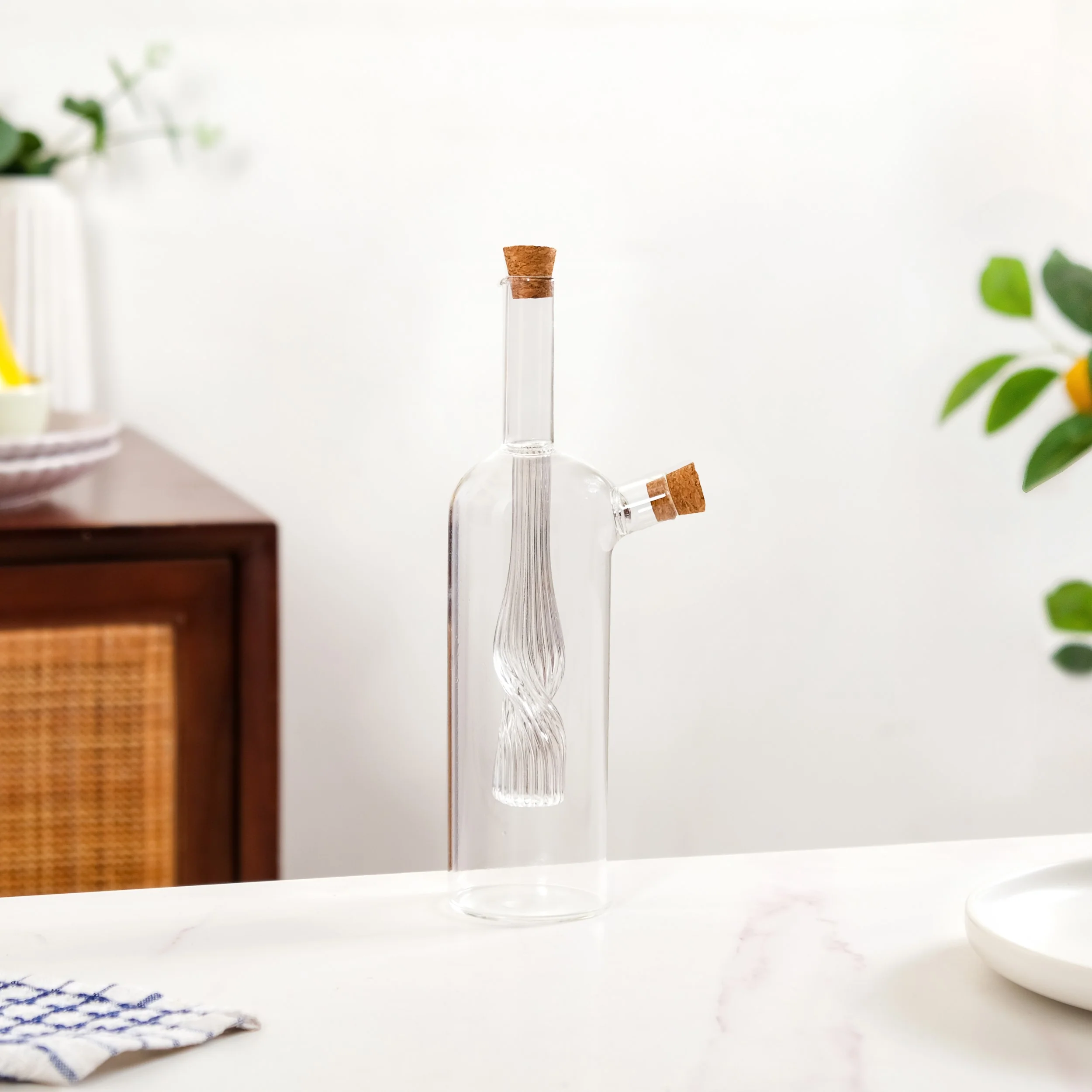 Luxe Olive Oil Cruet Bottle For Infused Oils And Italian Seasoning - Image 7