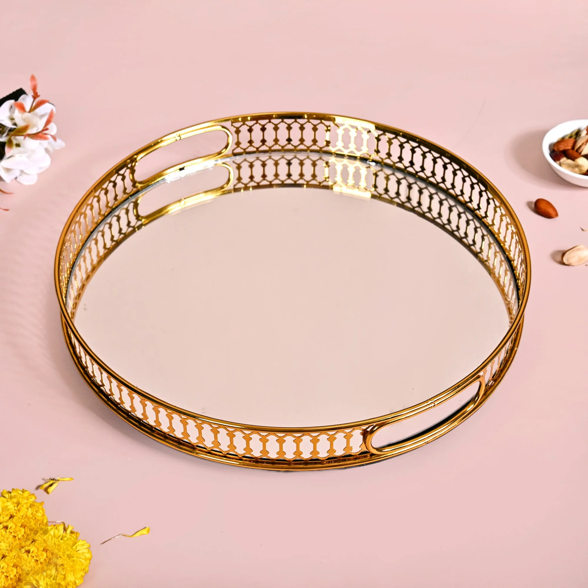 Gleaming Radiance Diwali Gift Hamper - Image 4