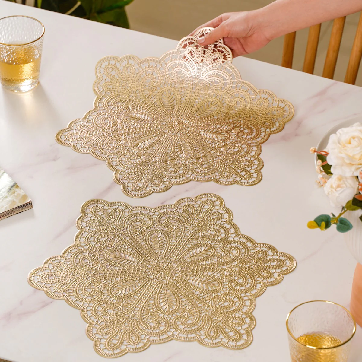 Gold Star Shaped Dining Table Mat Set Of 6 - Image 2