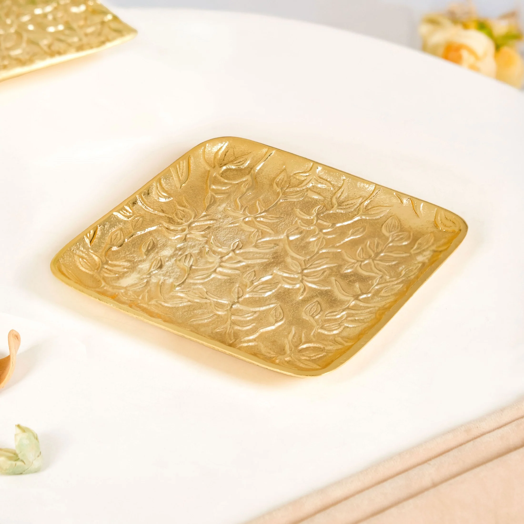 Golden Crest Floral Metal Decorative Tray - Image 2