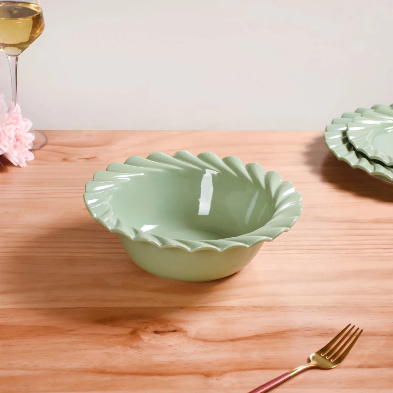 Green Scallop Luxury Serving  Bowls Set Of 2 1000ml - Image 7