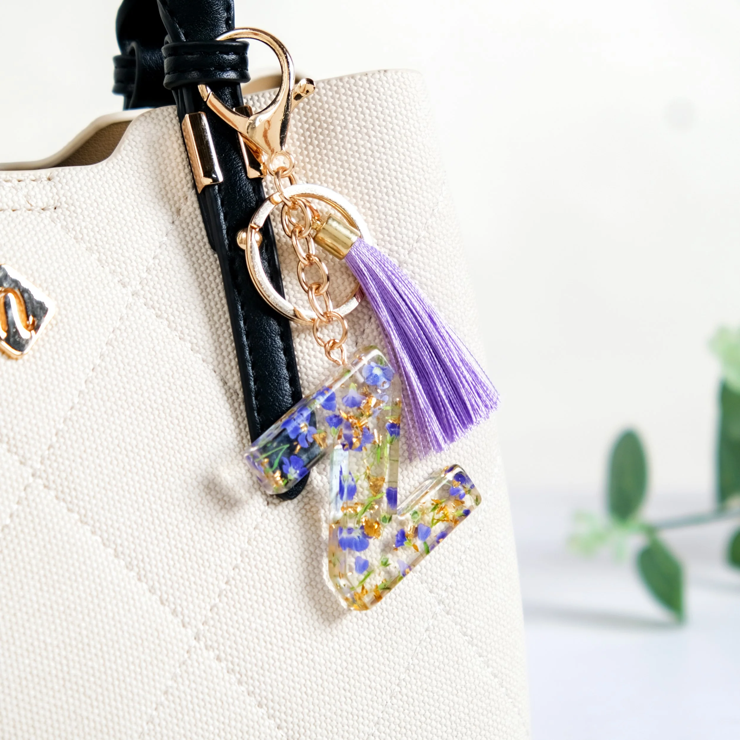Hana Z Resin Keychain With Gold Flecks - Image 3