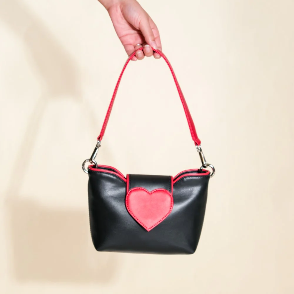 Heart Mini Handbag Black And Red - Image 3
